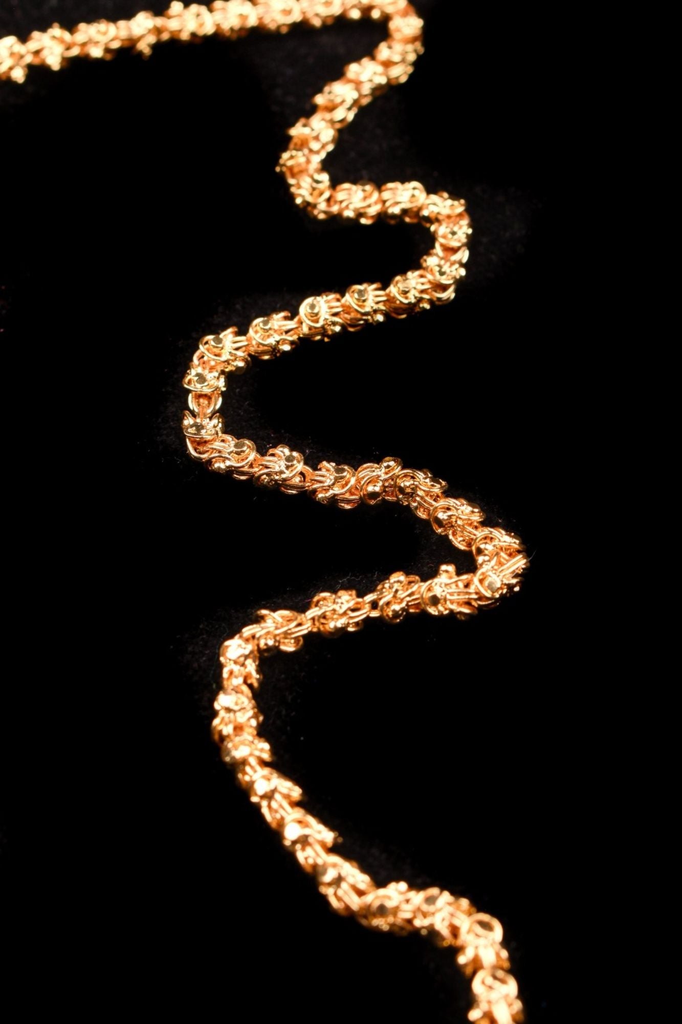 Stone studded Medium Taali with Chain for Varalakshmi