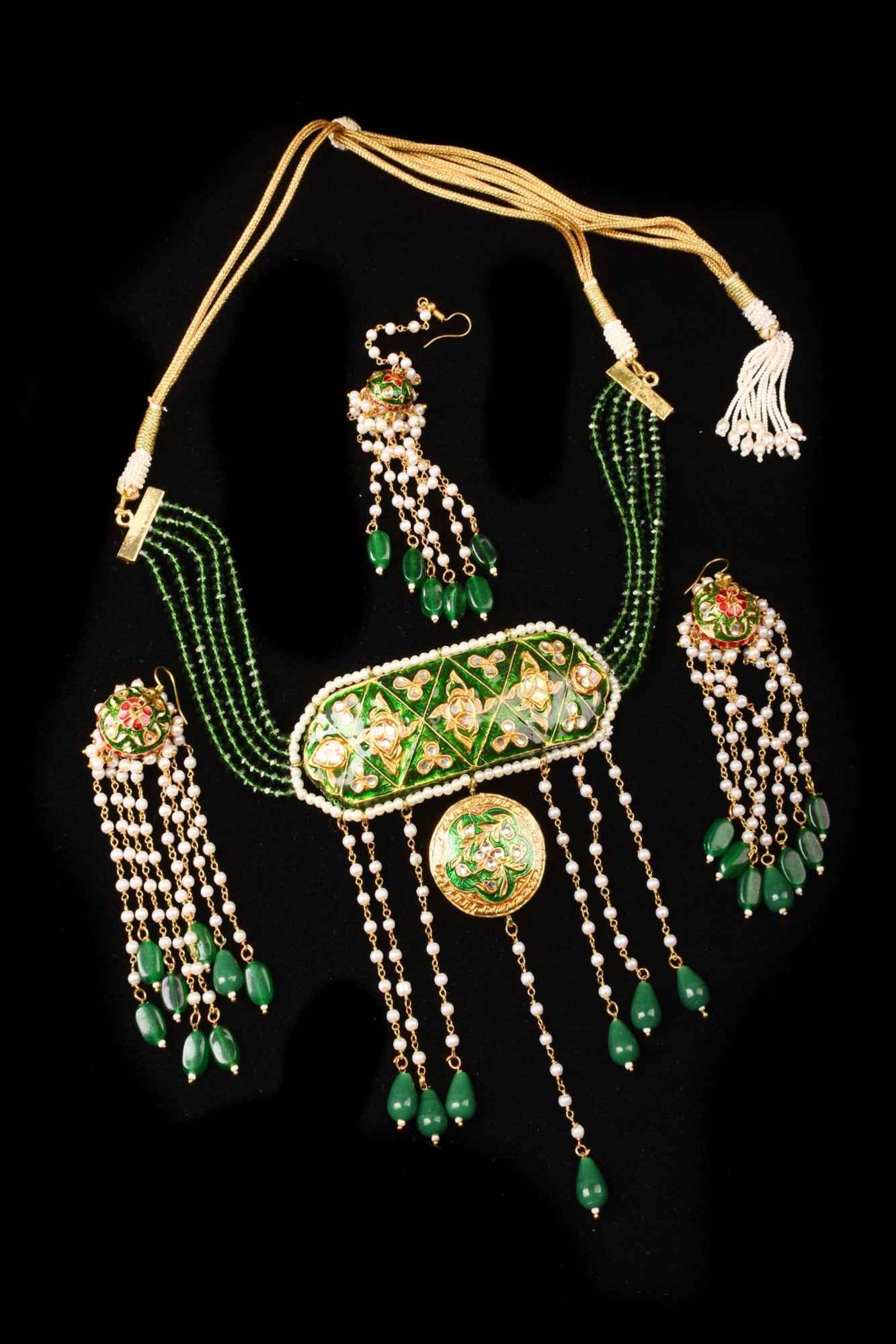 Green and Gold Lacquer Choker Set with Raindrop Design Danglings