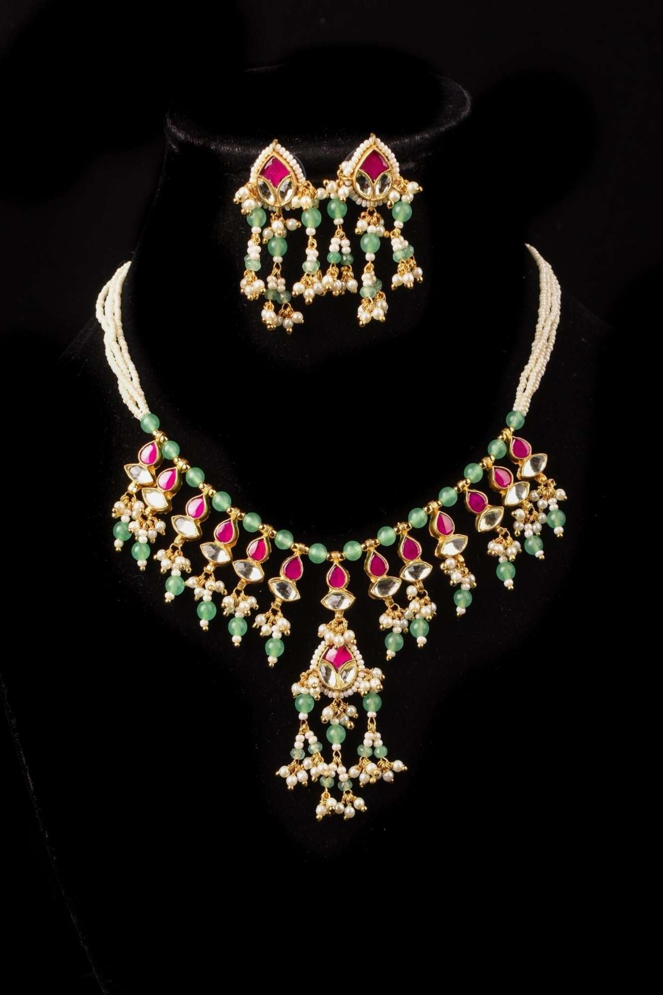 Simple and Lightweight Dangling Jadau Set necklace and Earrings Set