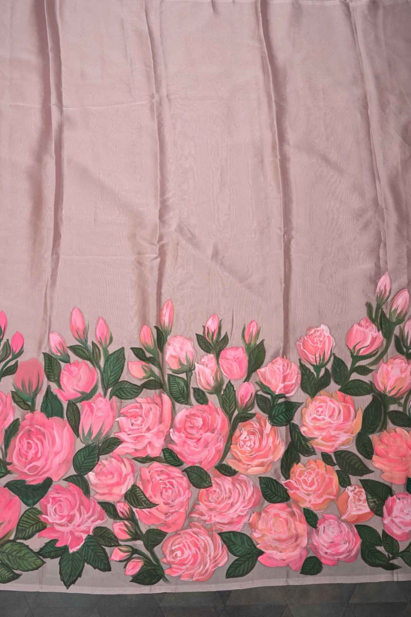 Mauve Shimmer Organza Saree with Hand-Painted Blooming Rose Cascade