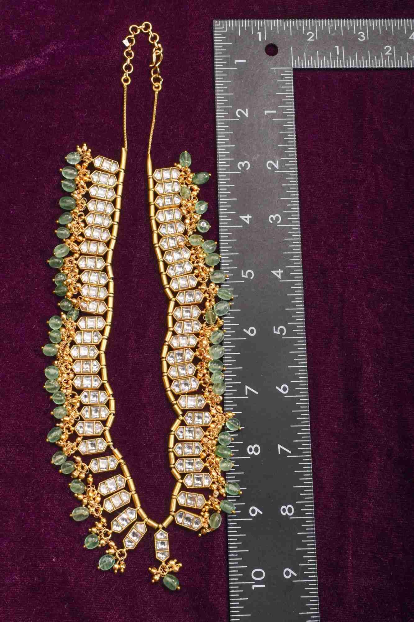 Necklace Jadau Set with White Stones and Dangling Beads