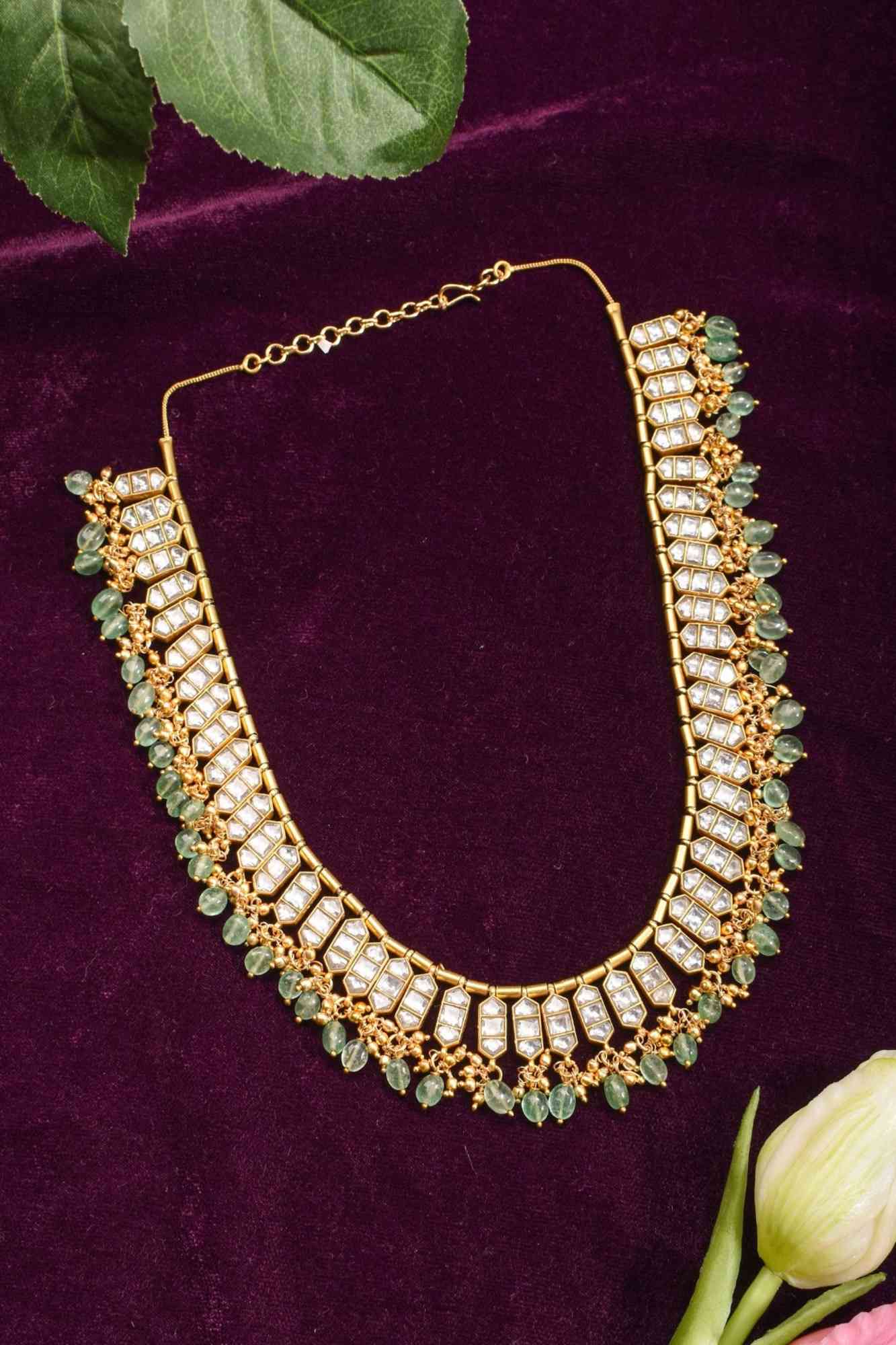 Necklace Jadau Set with White Stones and Dangling Beads