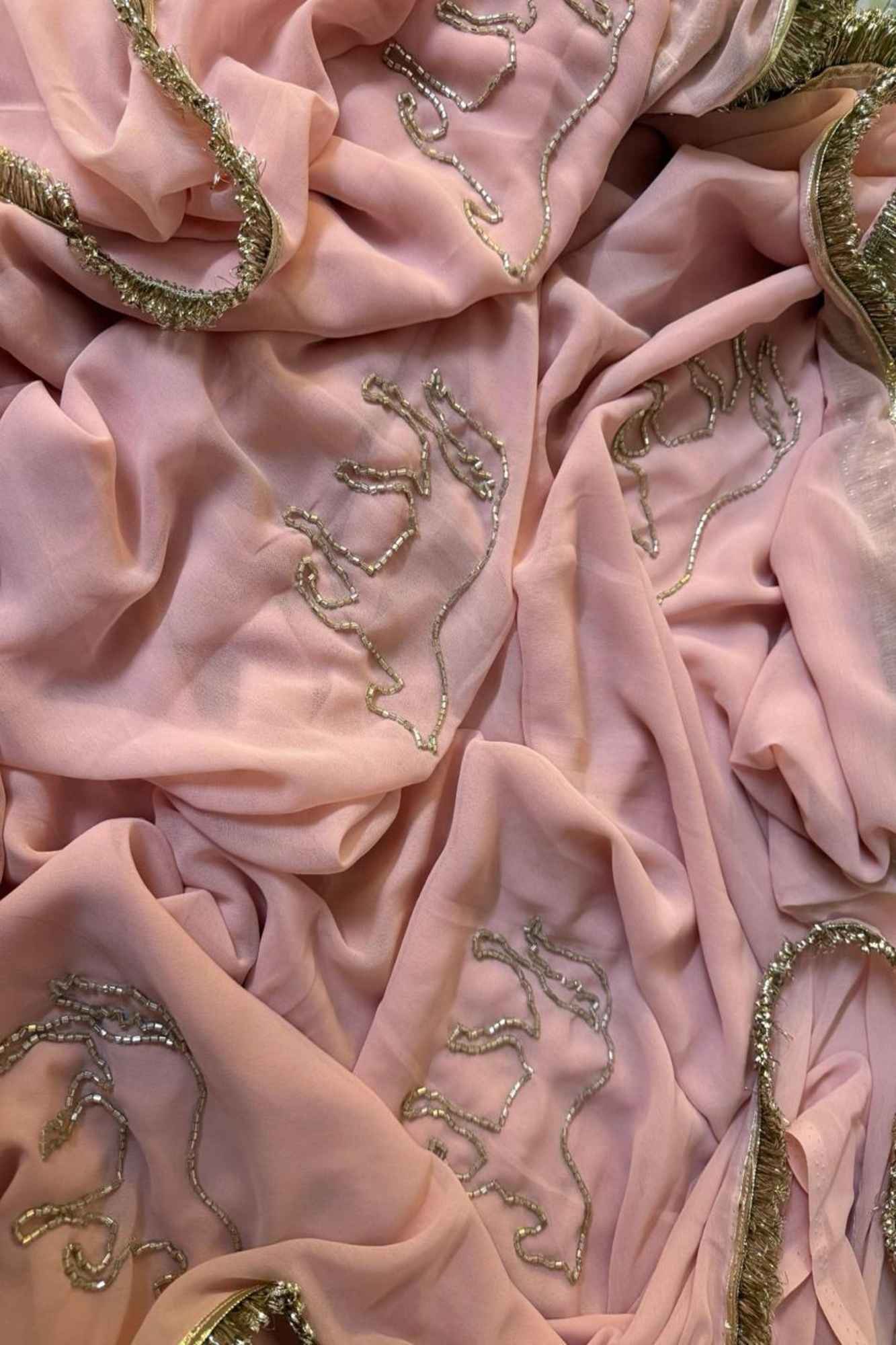 Hand Cutdanawork & Fringe Border Ready To Wear Saree