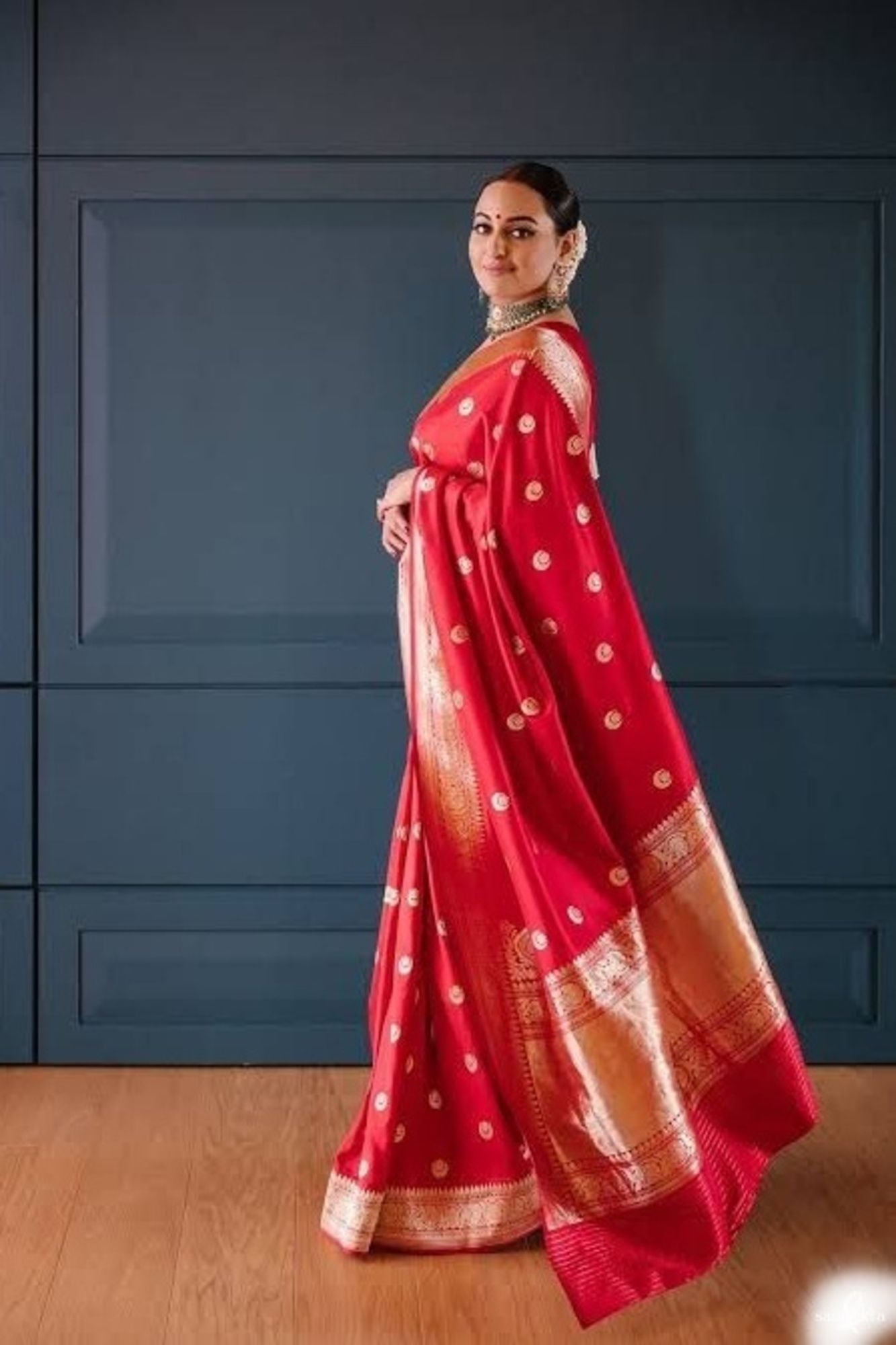 Sonakshi Sinha Inspired Banarasi Pure Mashru Silk Ready To Wear Saree