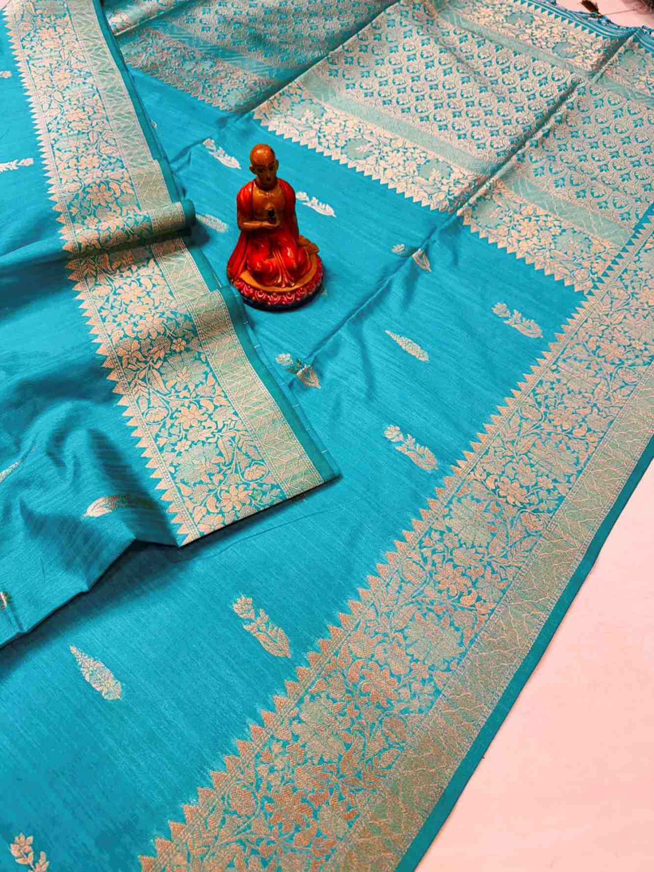 Soft Motka Weave with Zari Weaving Ready To Wear Saree
