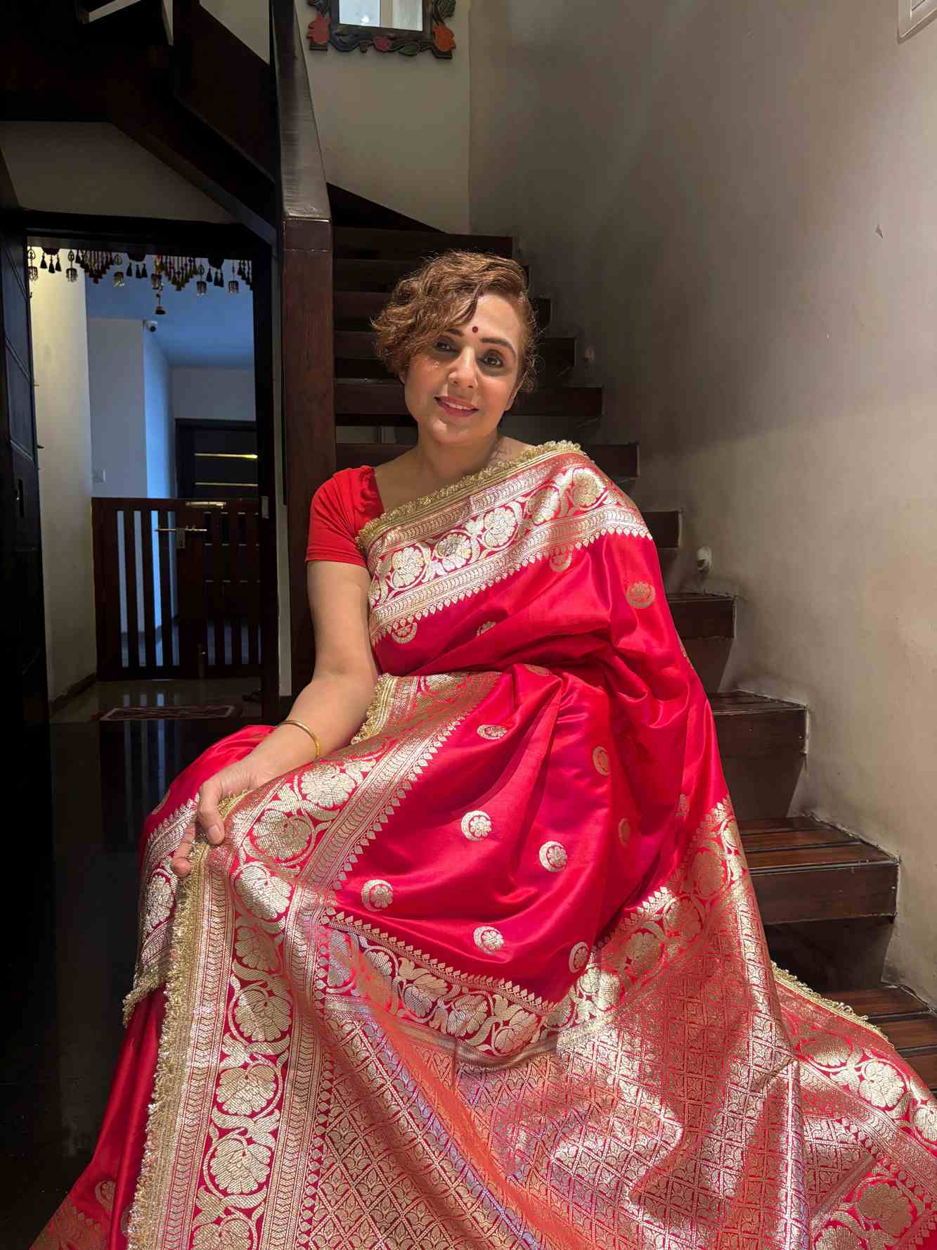 Sonakshi Sinha Inspired Banarasi Pure Mashru Silk Ready To Wear Saree