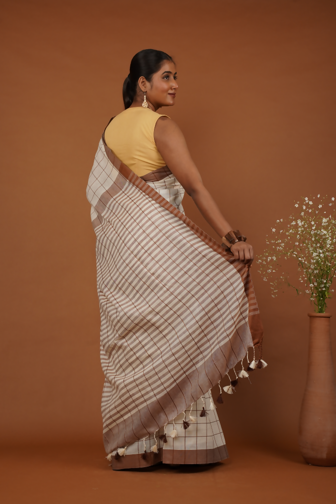 MriduRekha Handwoven Cotton Saree - Ivory & Cocoa | SHOBITAM