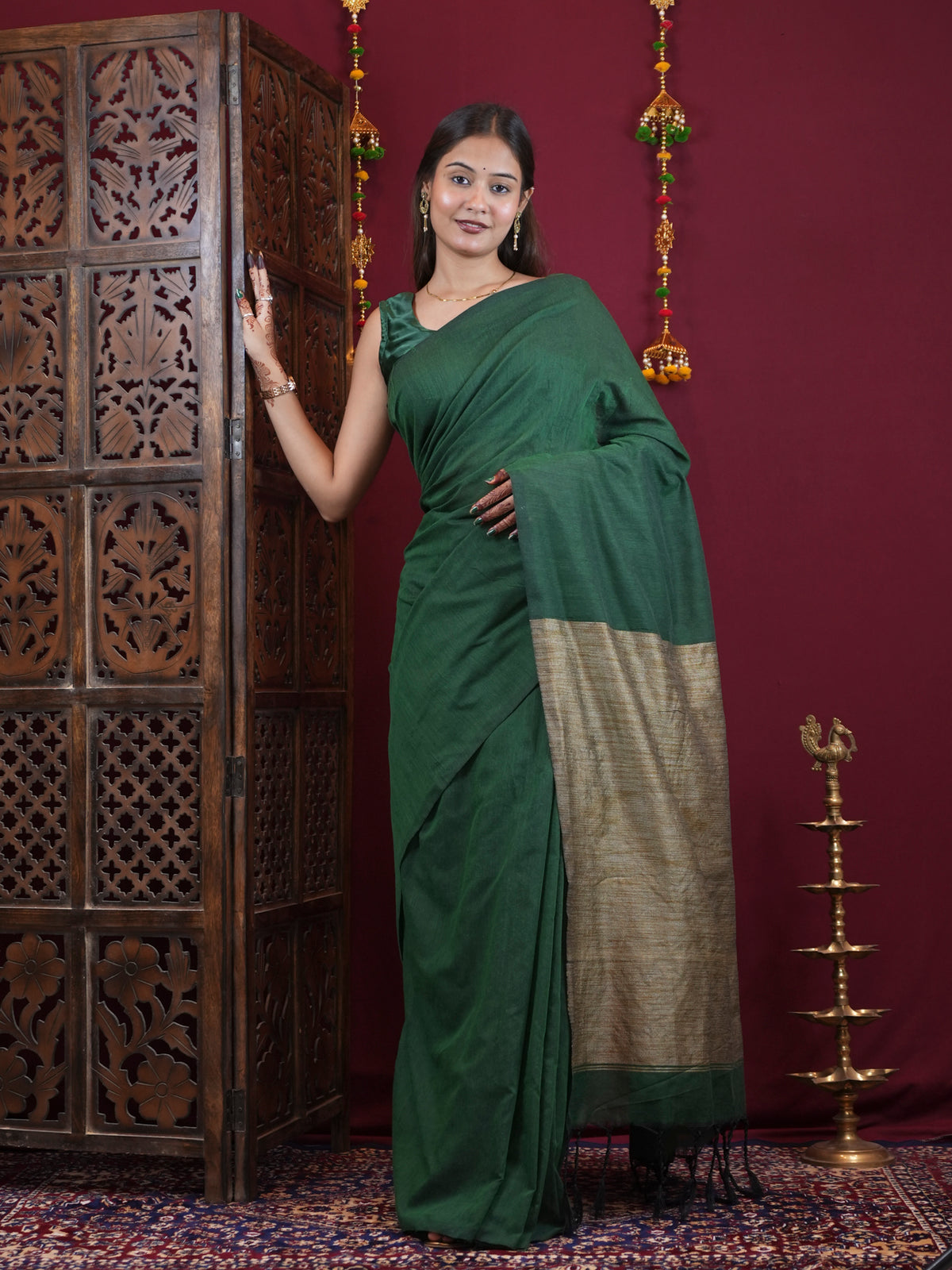 Bottle Green Handloom with Antique Gold pallu Ready To Wear Saree