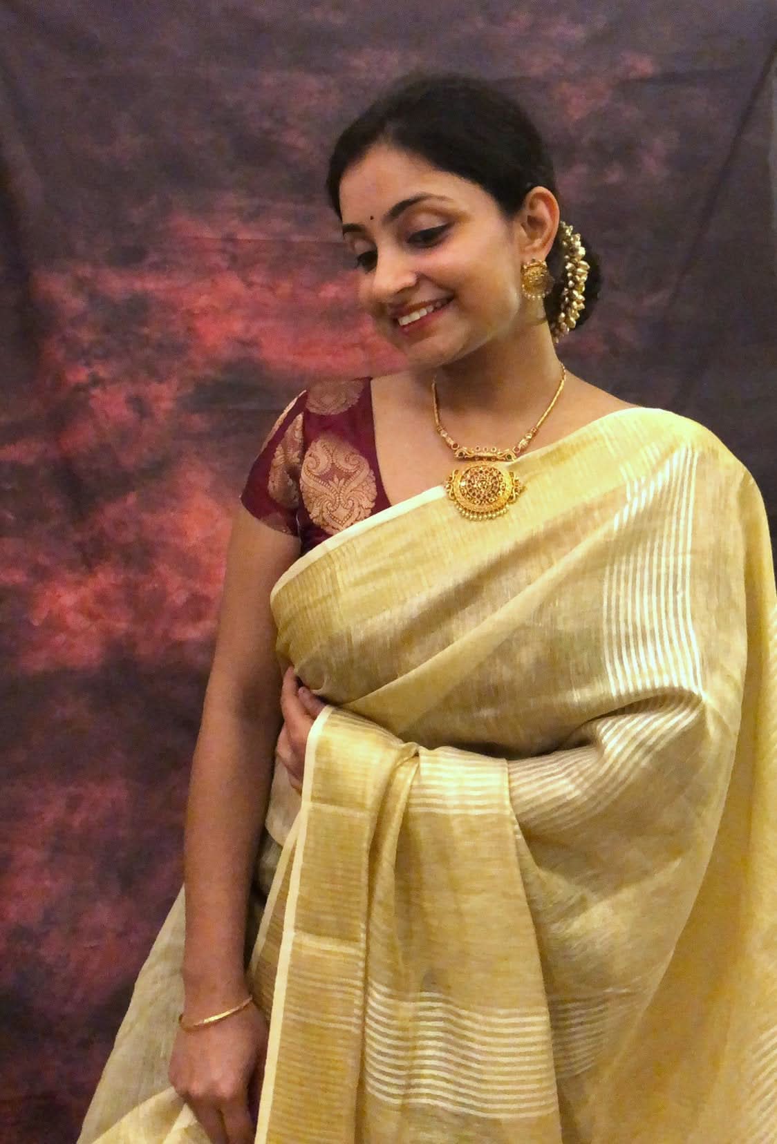 Gold Tissue Linen Saree | Shobitam
