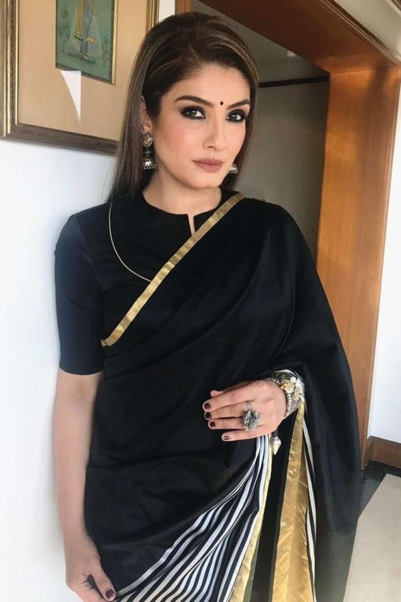 Raveena Tandon inspired semi katan silk Black & White Striped with Gold Zari Border Ready To Wear Saree