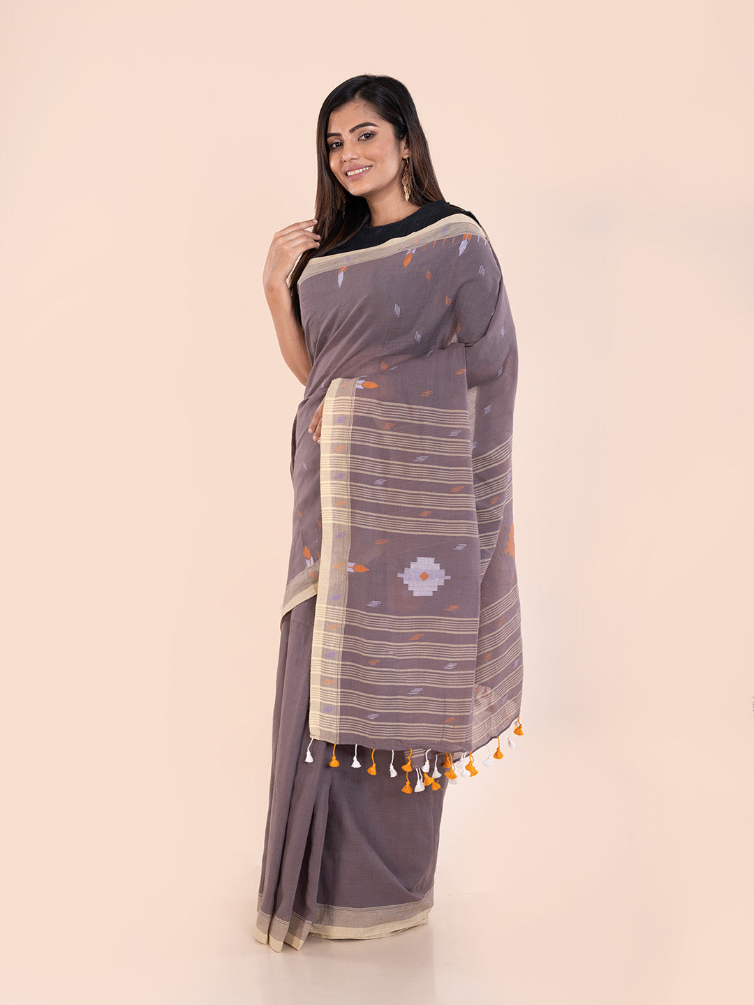 Handloom Jamdani Cotton Saree Without Blouse Piece | Shobitam