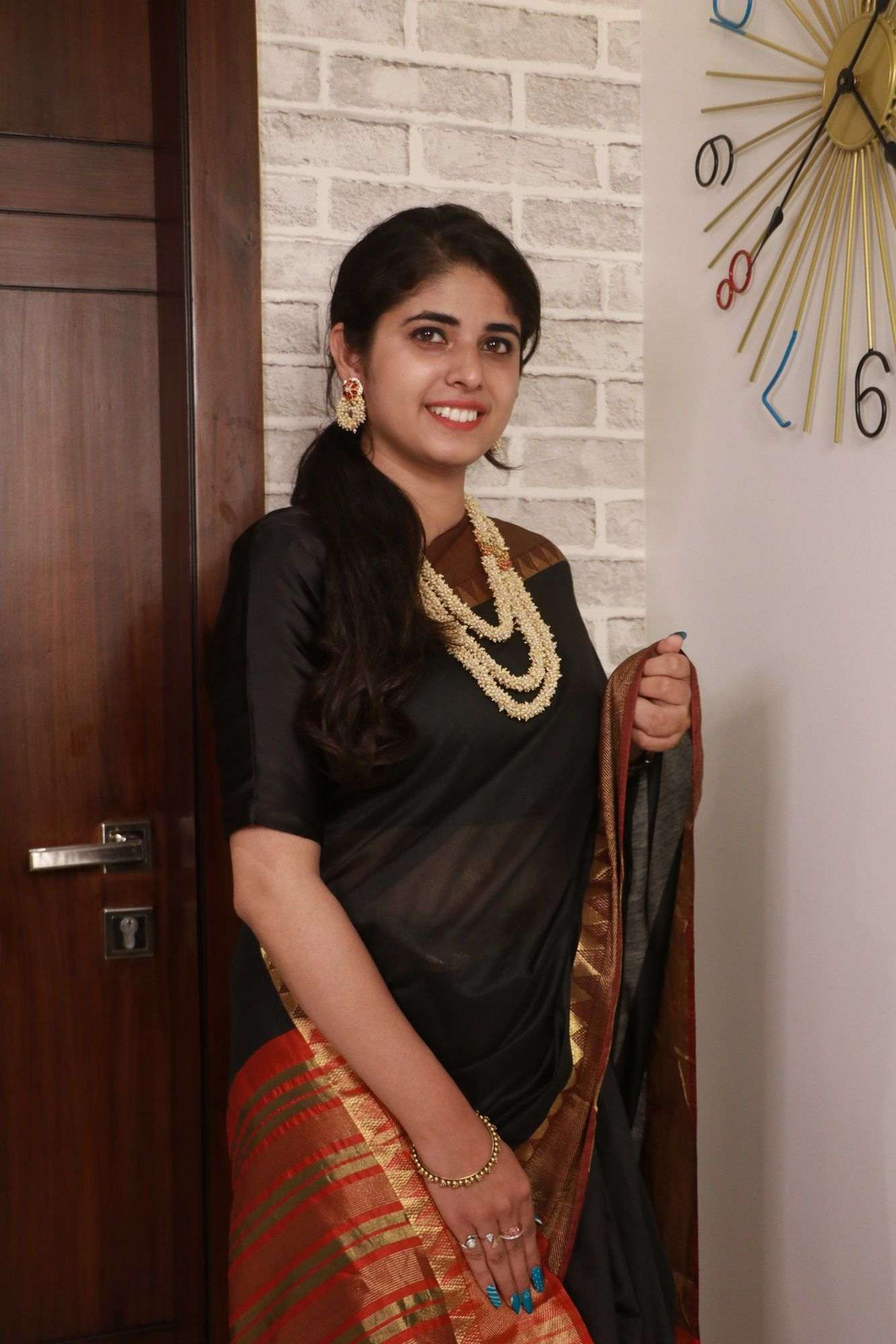 Black Maheshwari Cotton With Zari Woven Border Wrap in 1 minute saree - Isadora Life Online Shopping Store