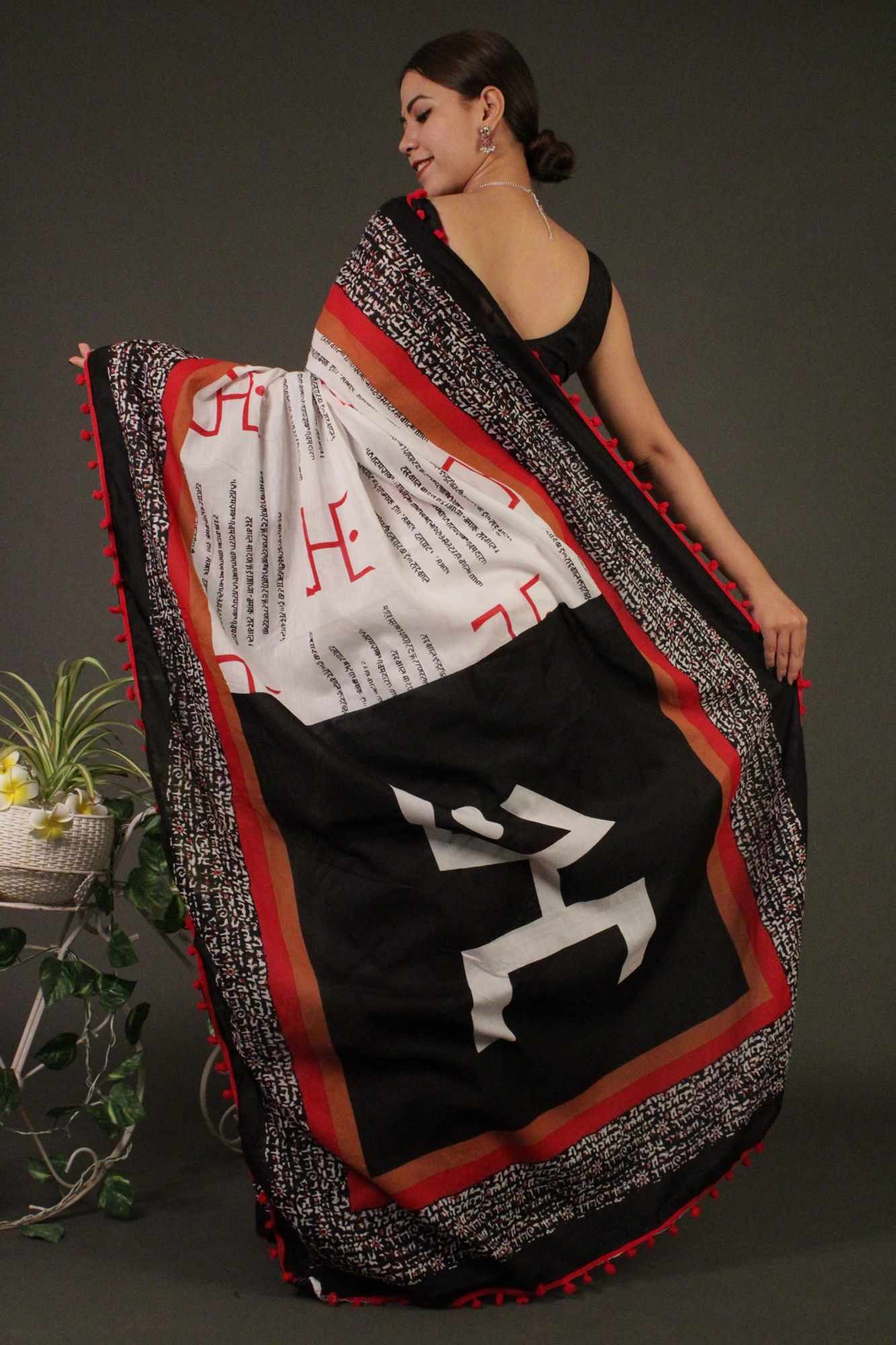 Ikkat & ajrakh jaipuri mul mul wrap in 1 min sari - Isadora Life Online Shopping Store