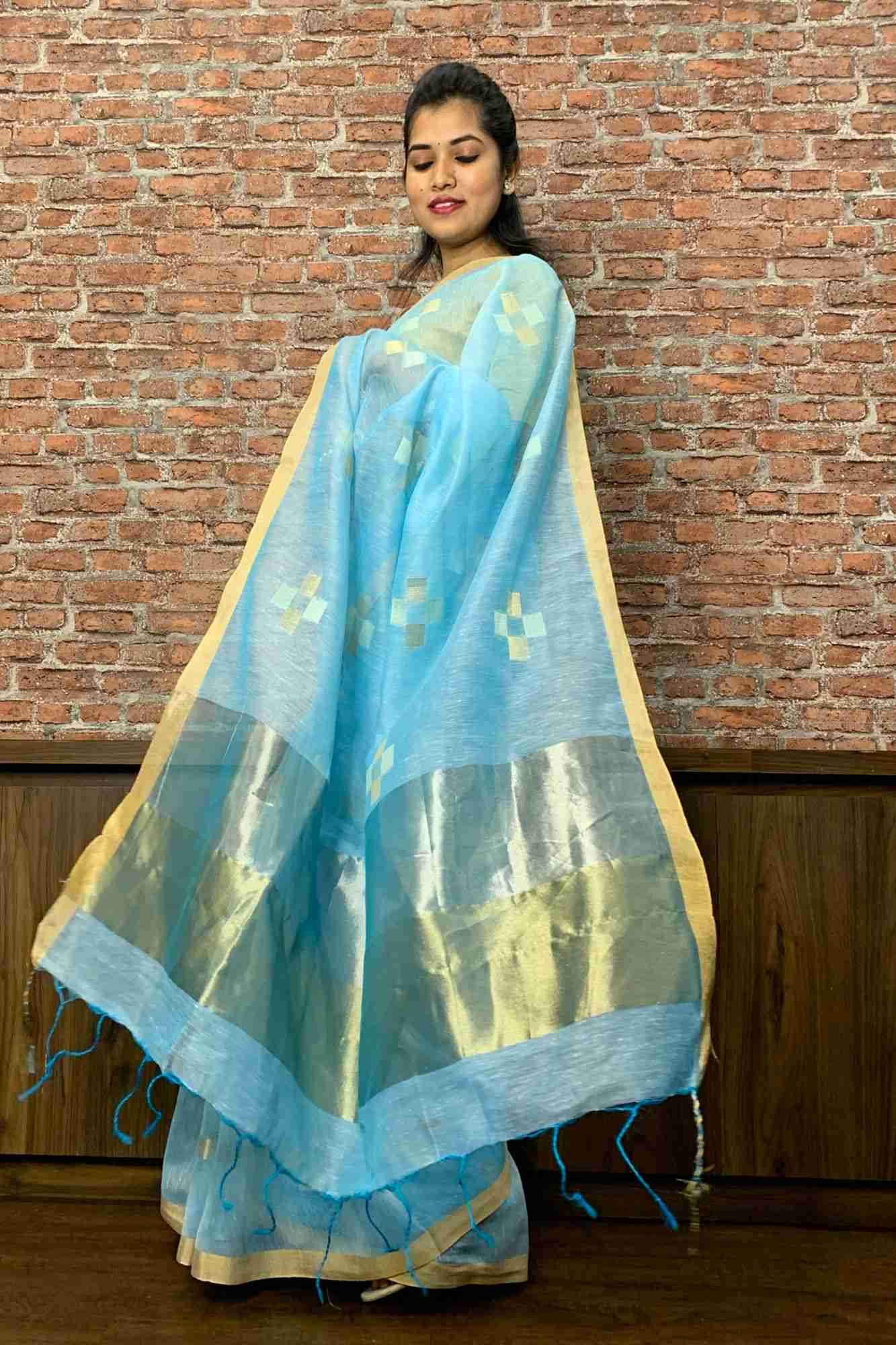 Light Blue Khadi linen with zari butis & zari pallu wrap in 1 minute sari - Isadora Life Online Shopping Store