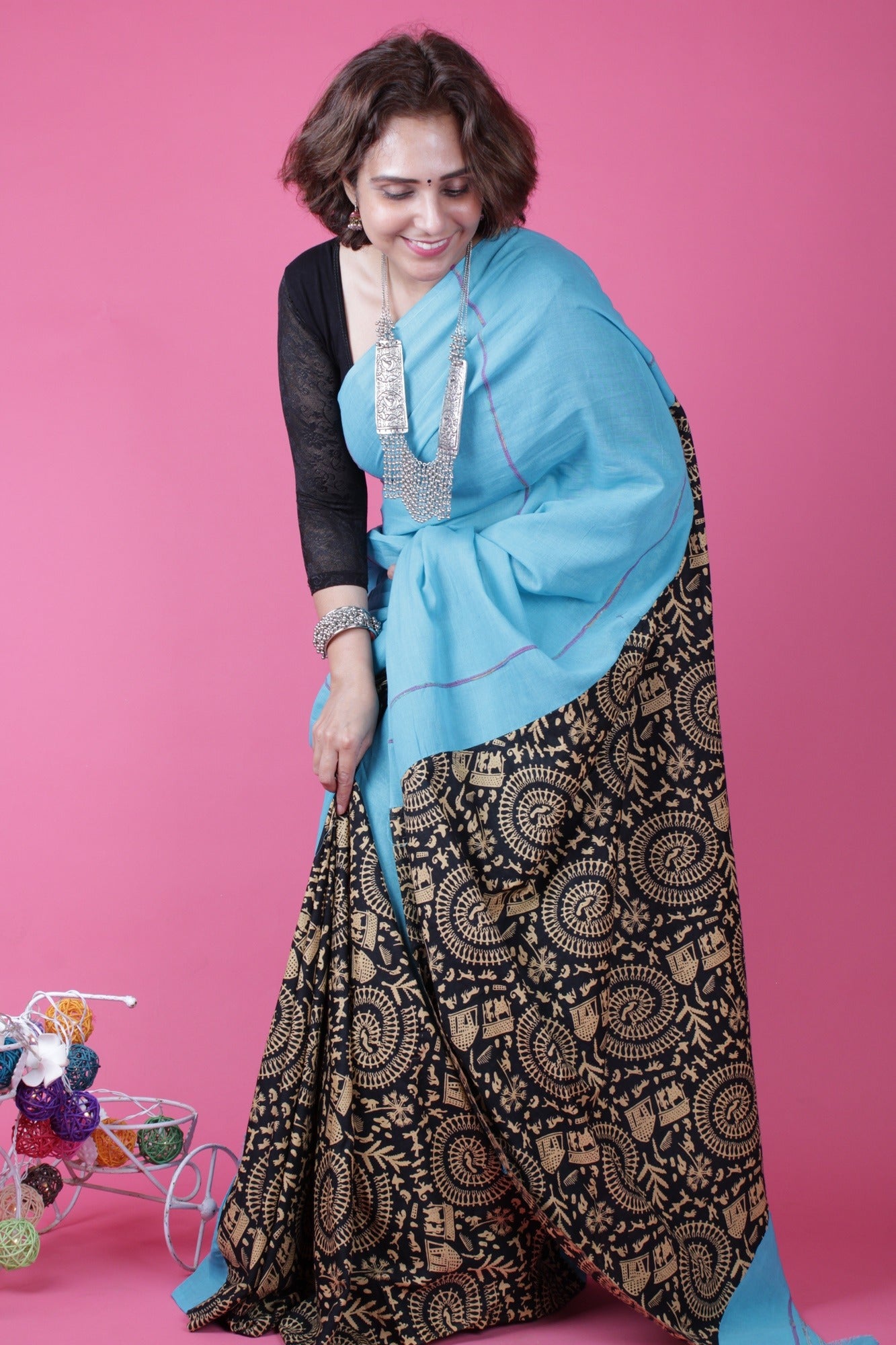 KHESH KHADI - WARLI ART PRINTED WRAP IN 1 MINUTE SAREE - Isadora Life Online Shopping Store