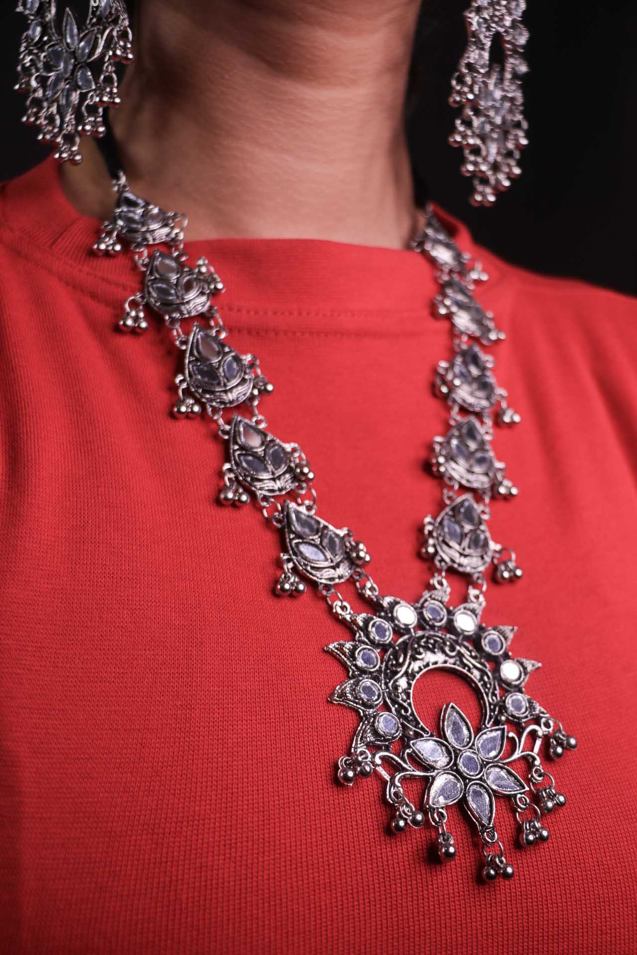 Funky silver mirror worked jewellery set - Isadora Life Online Shopping Store