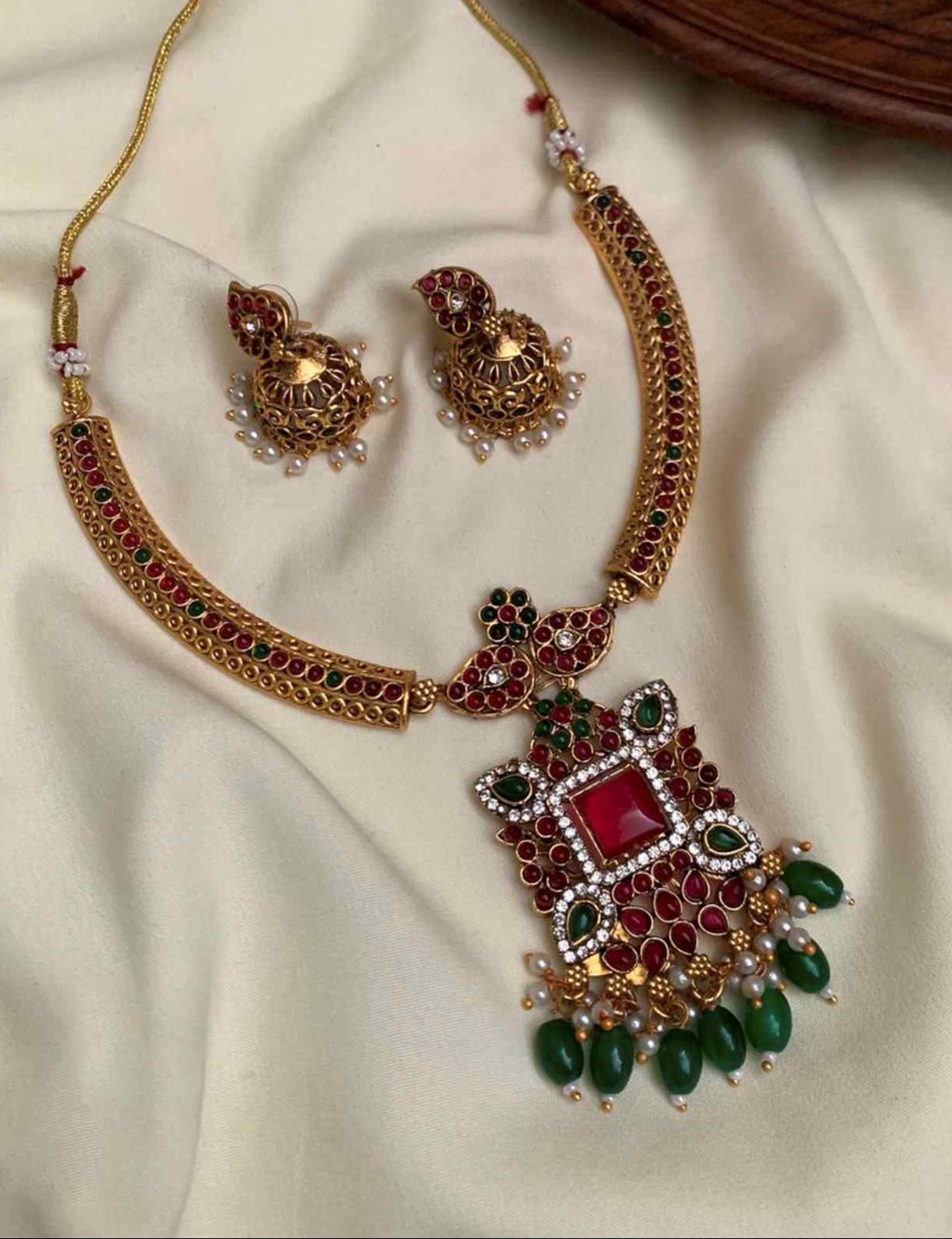 GOLD PLATED RED JEWELLERY SET WITH EARRING