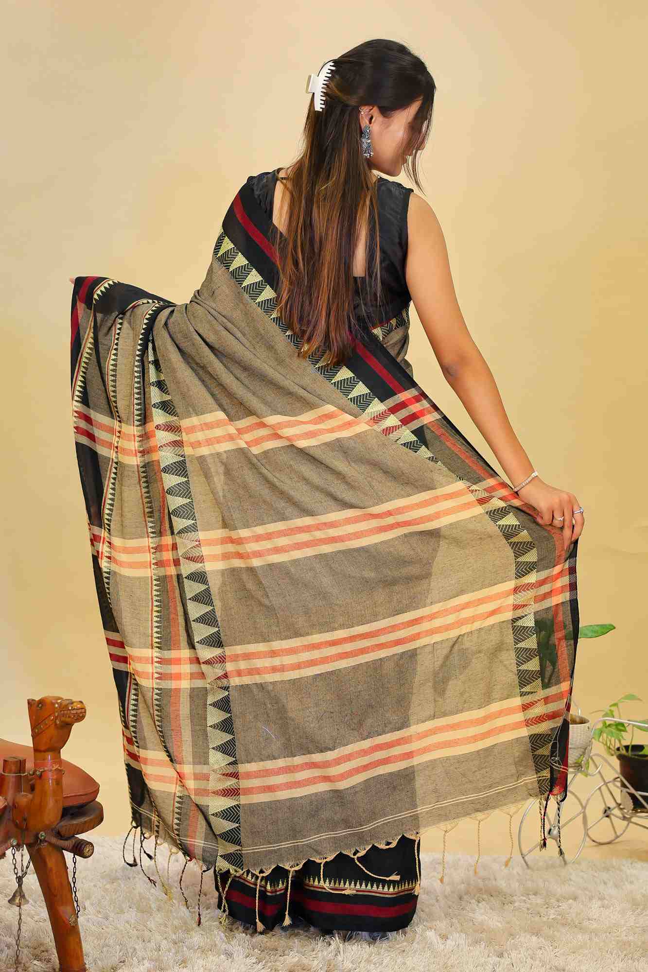 Traditional Bengali Temple Border Woven Cotton Pre Pleated Saree