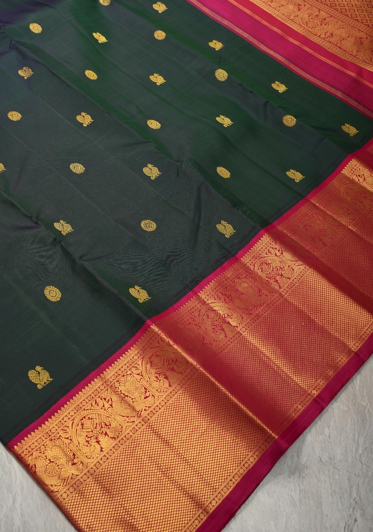 Stunning Bottle Green Dual Tone Pure Kanjivaram Silk Saree with Zari Buttas and Contrast Pink Zari Border | SILK MARK CERTIFIED | SHOBITAM