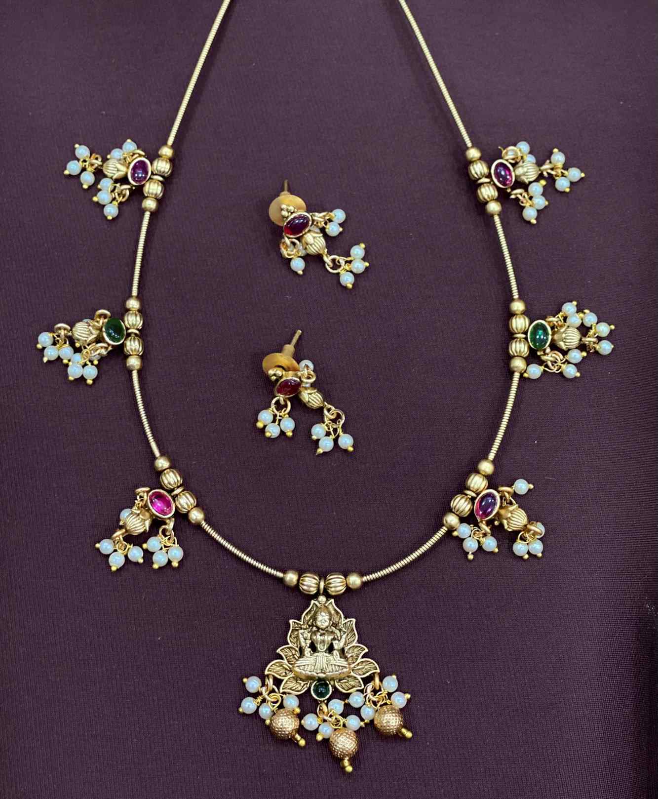 Lotus Jadau Kundan Hasli Choker Set with Earrings