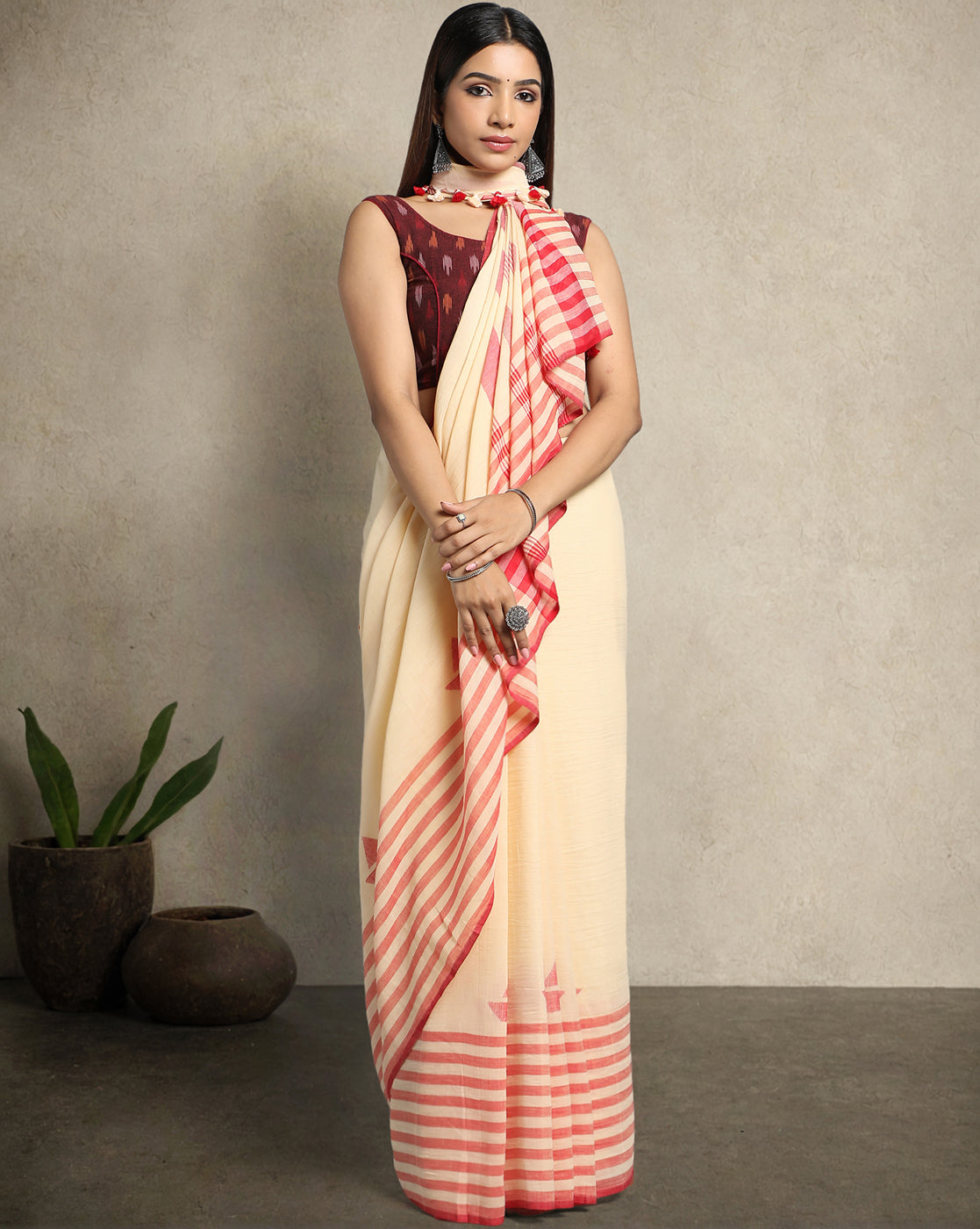 Handloom Jamdani Cotton Saree | Shobitam
