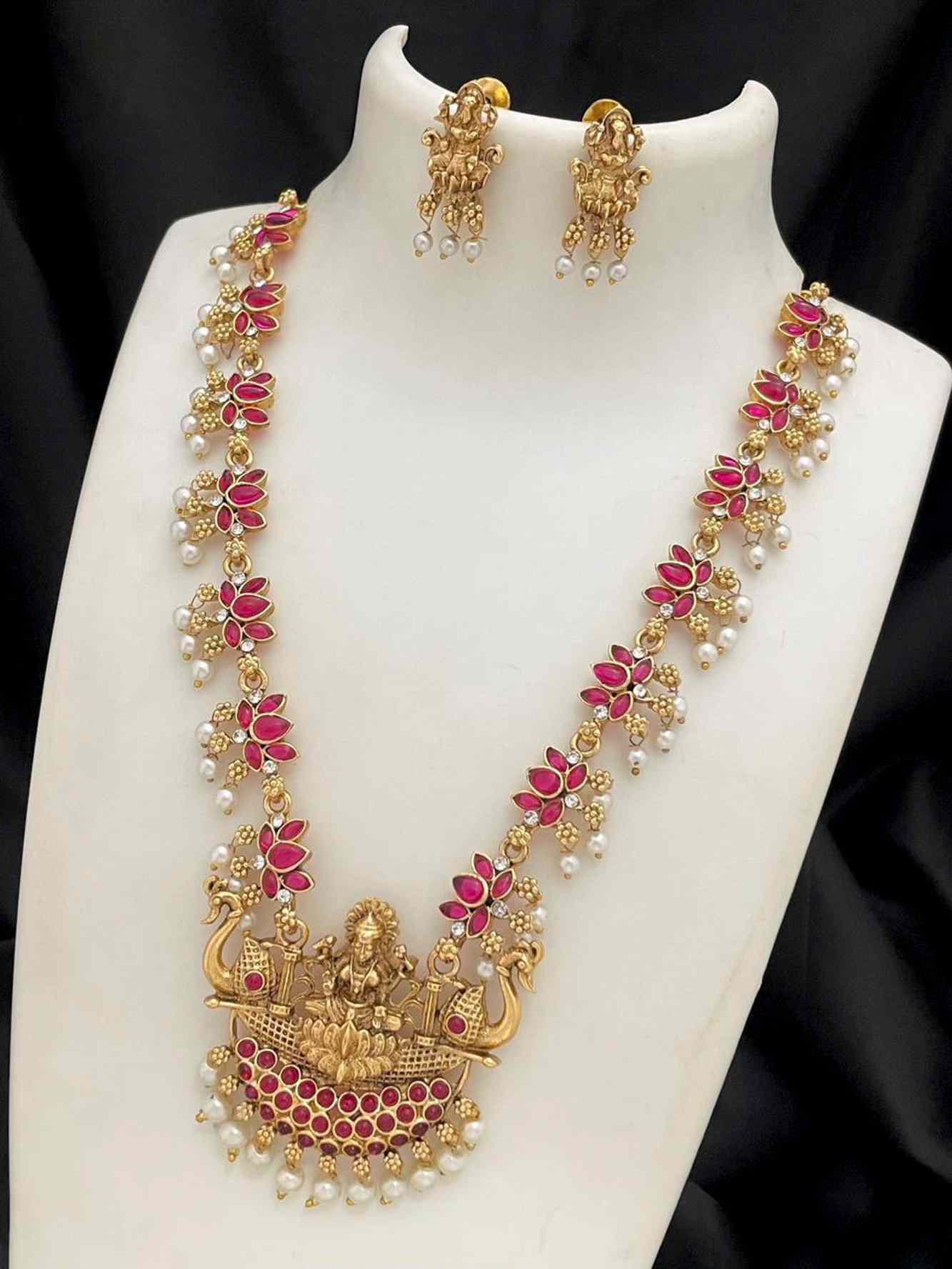 Exquisite Antique Lotus Design Ruby Stone Necklace & Earrings Set with Laxmi Pendant – Timeless Elegance and Spiritual Charm