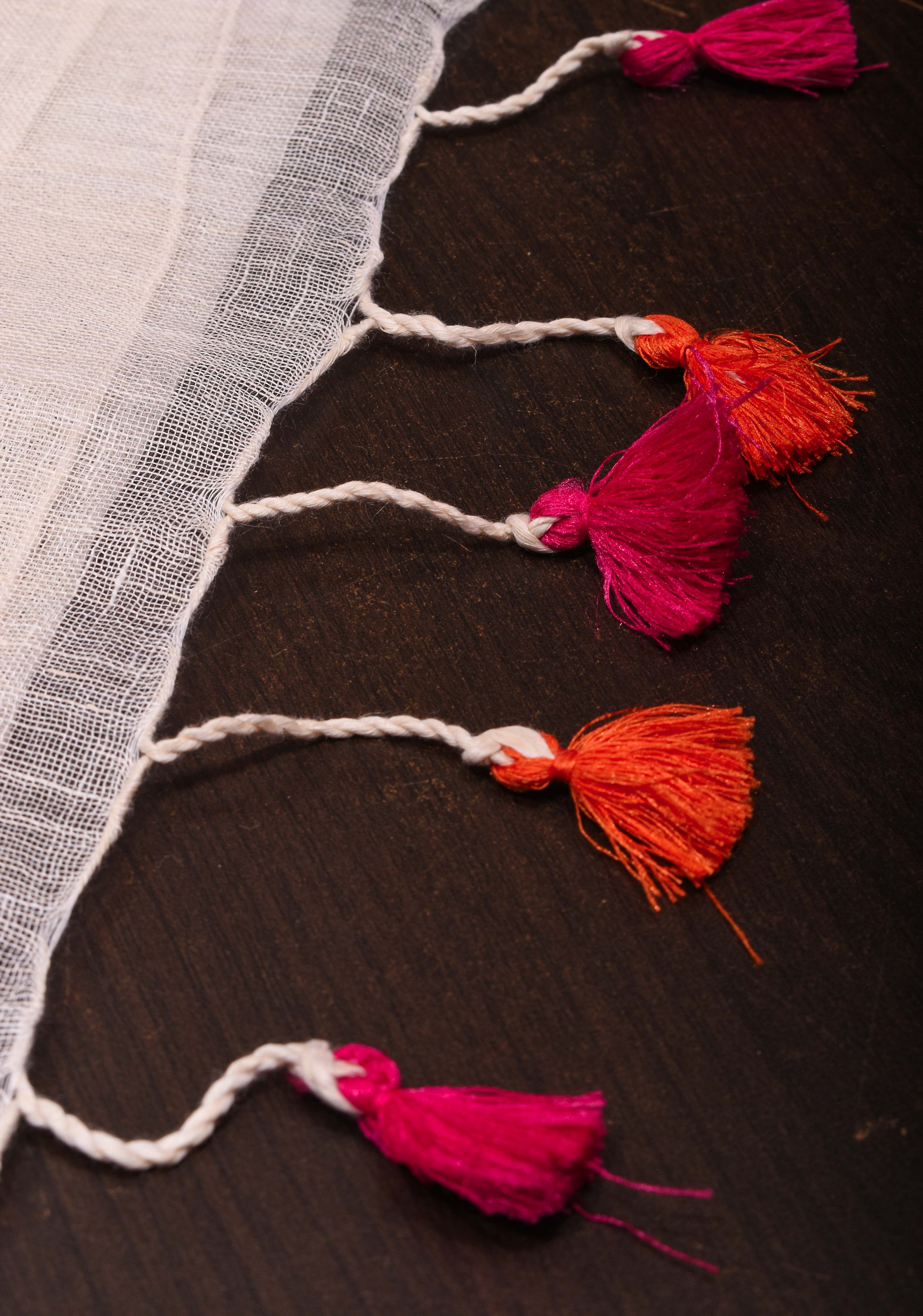 Chalk White Linen Saree with Ganga Jamuna Borders | Shobitam Saree