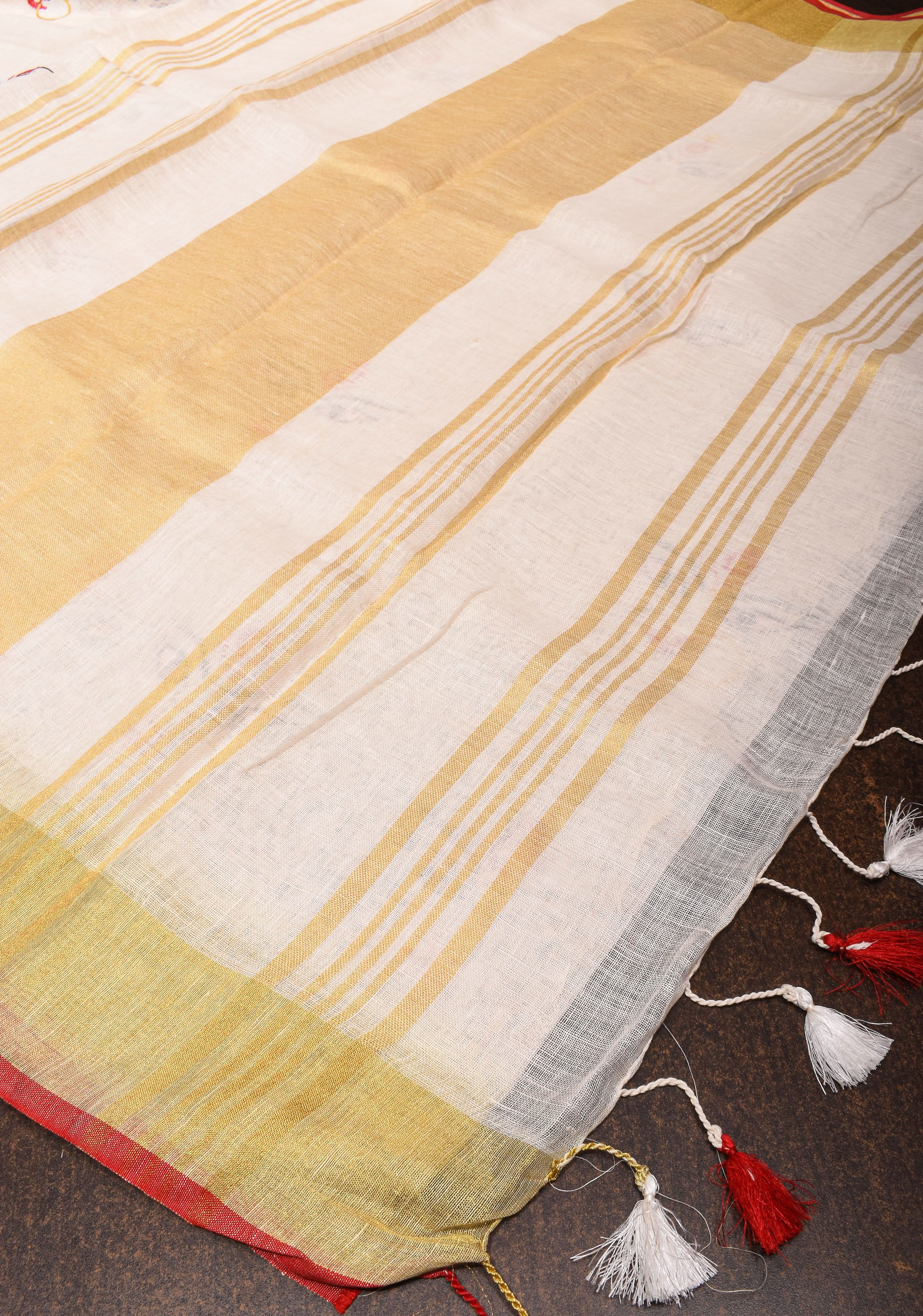 Stunning White Linen Saree with Goddess Durga Motif. Top Seller Saree. Vidya Balan Favorite! | Shobitam