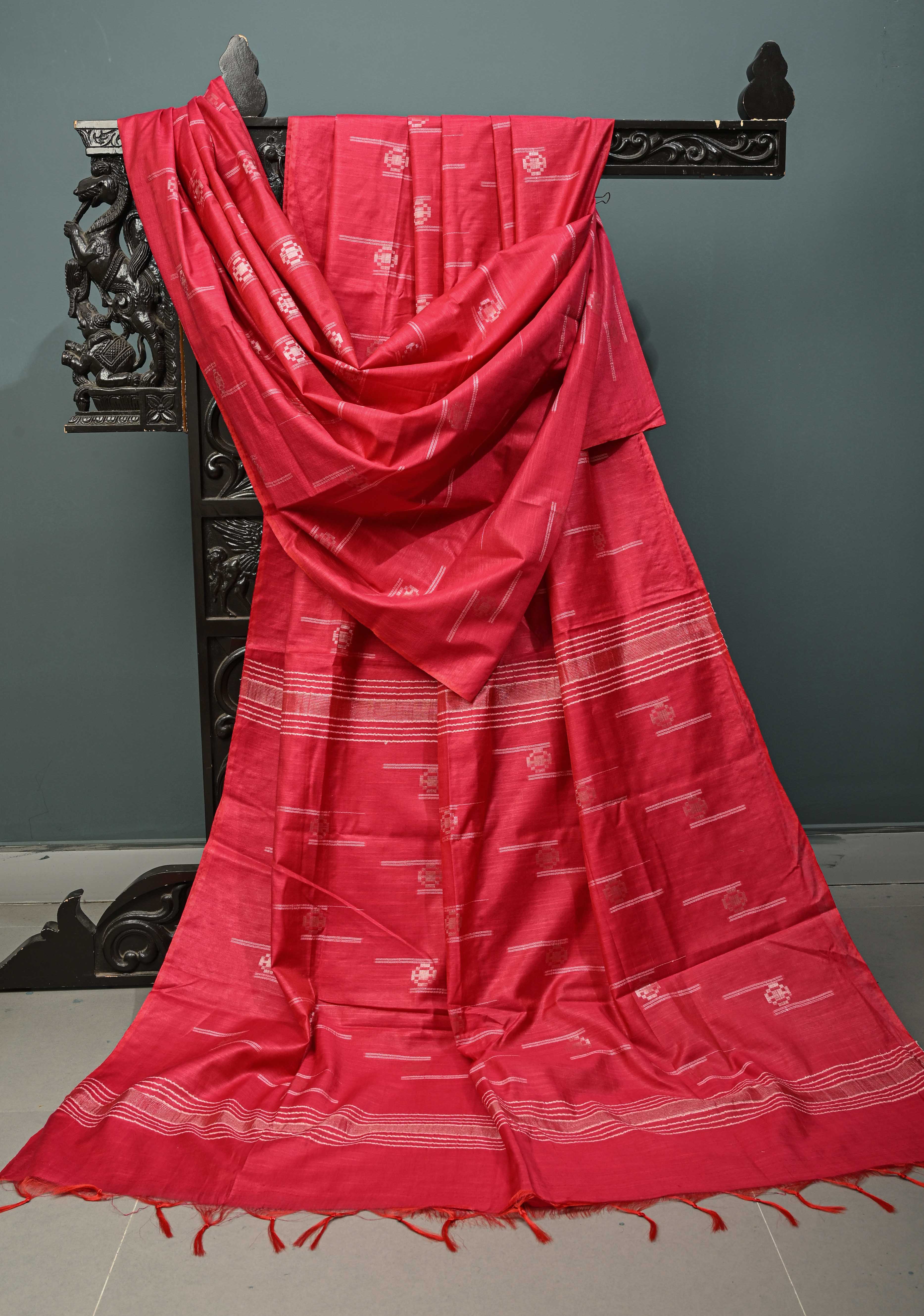 Hot Pink Borderless Semi Tussar Saree with Thread and Zari Buttas | Shobitam