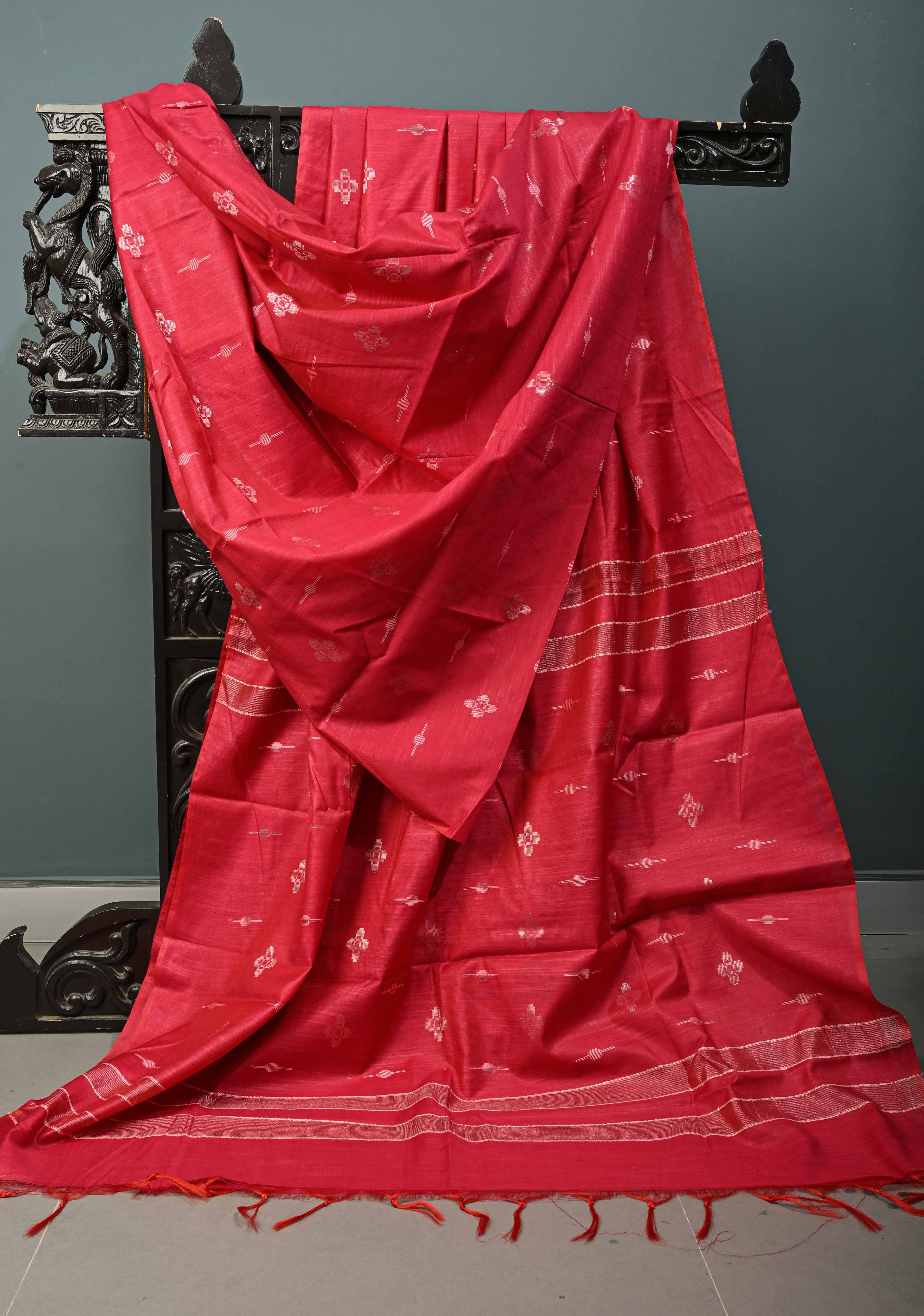 Rani Pink Borderless Semi Tussar Saree with Thread and Zari Buttas | Shobitam