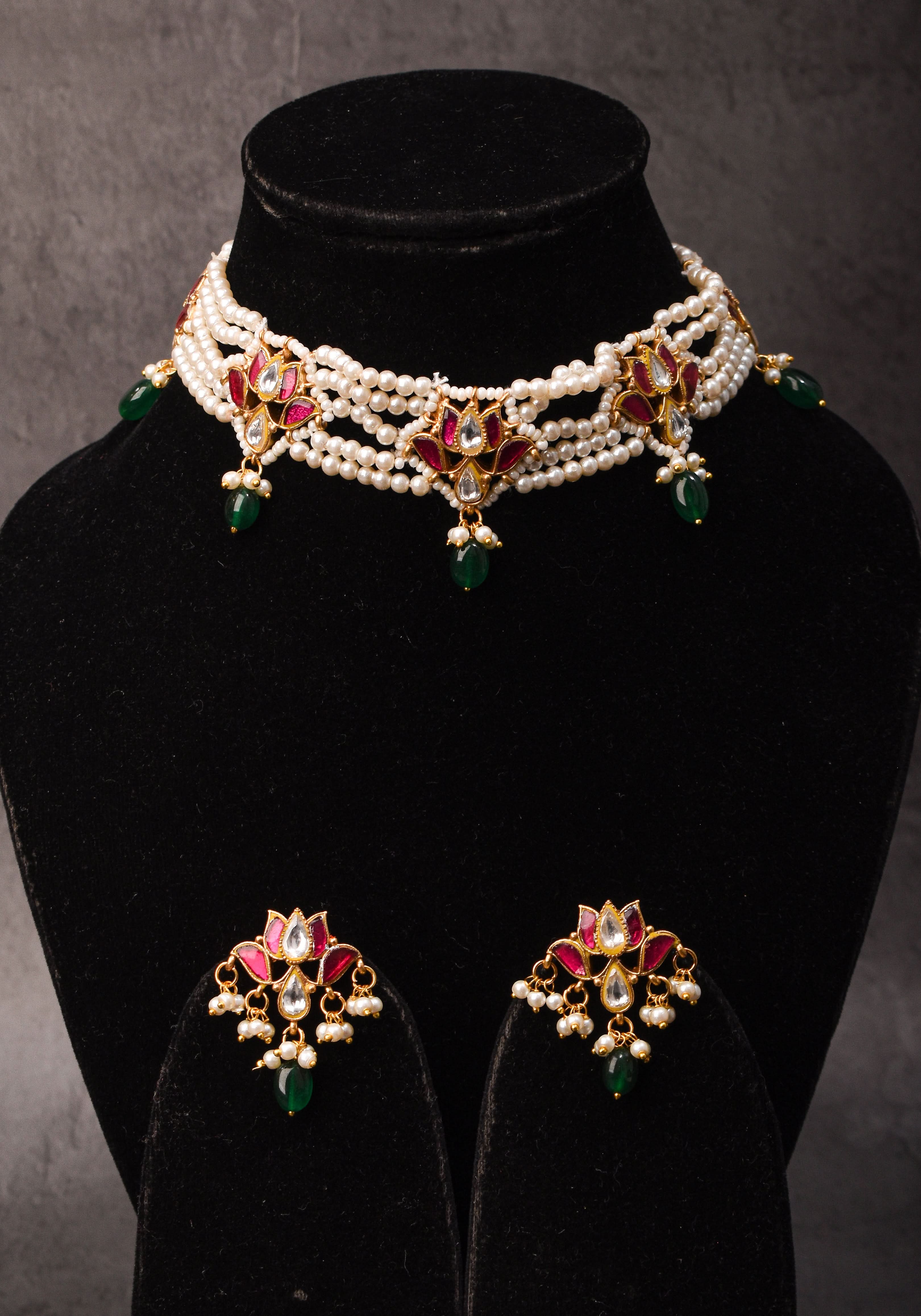 Charming Kemp Lotus on 5 row dainty beads Choker Set | Shobitam Jewelry