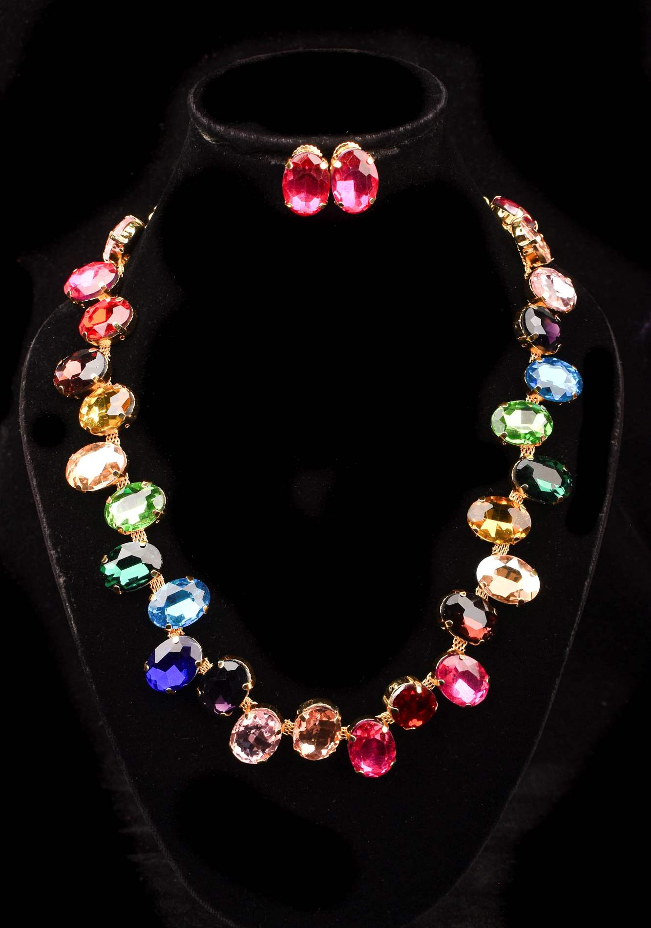 Multicolor Stones Chunky Necklace Set