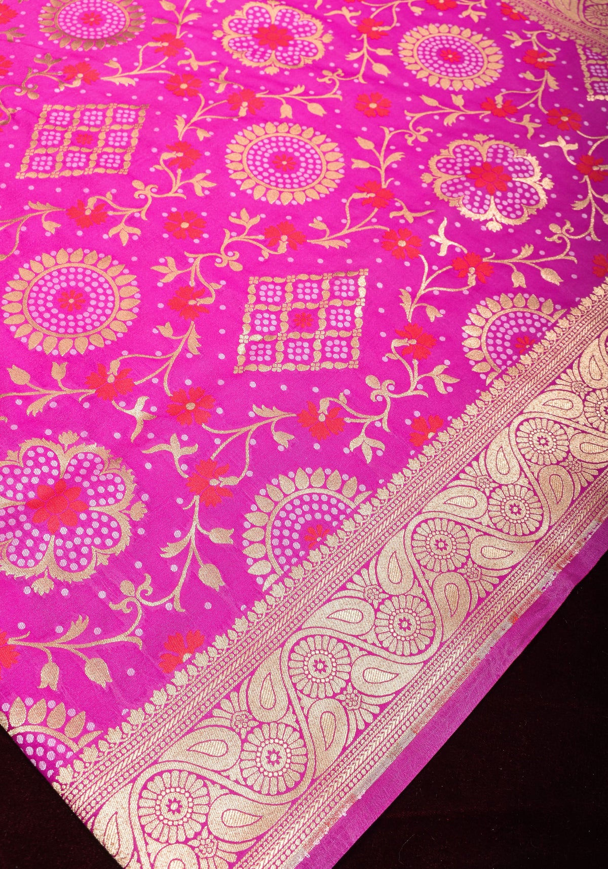 Exquisite Fuchsia Semi Silk Saree with Floral jaal Meenakari Body Zari Border and Pallu