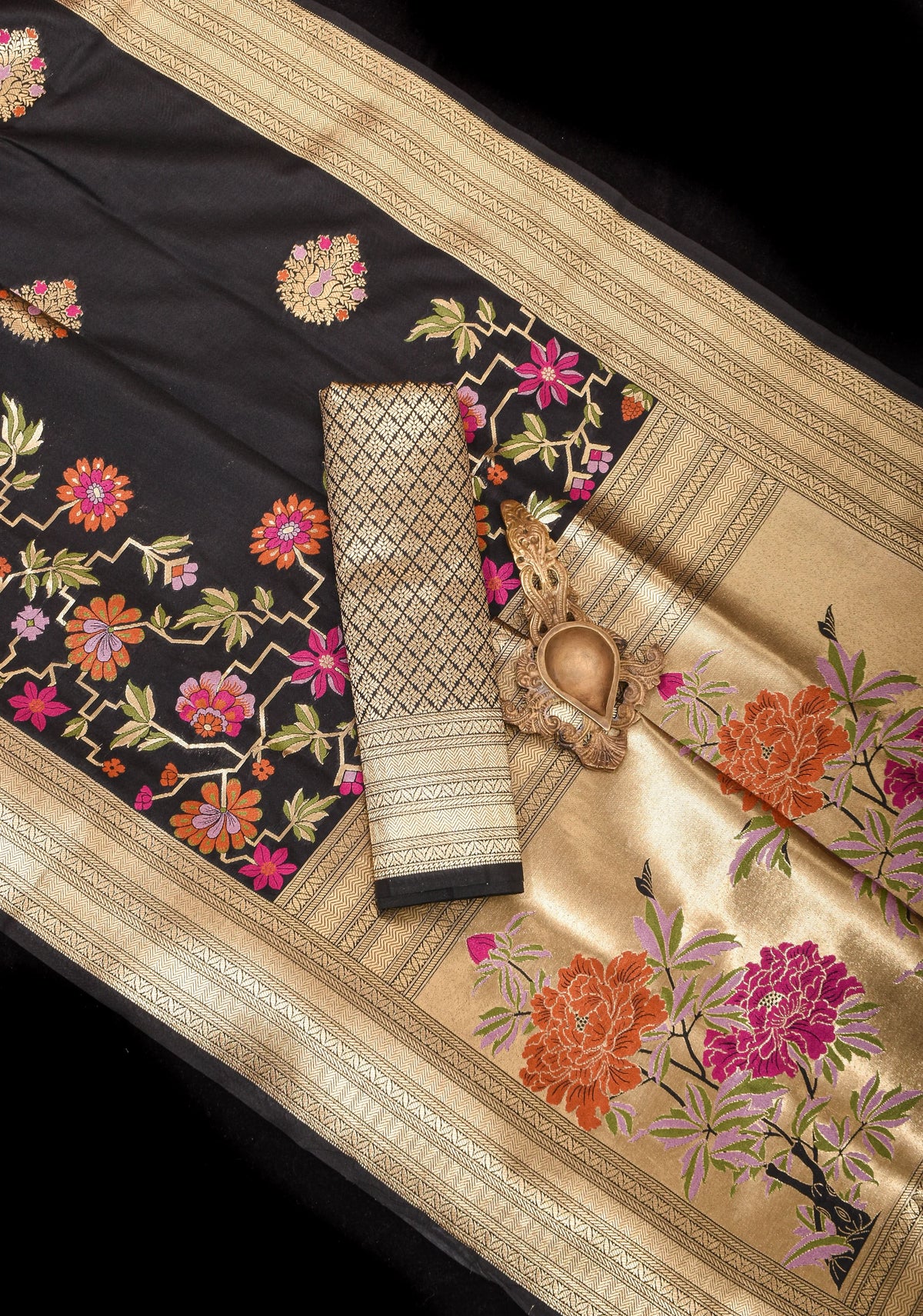 Black tone Exquisite Meenakari Zari Buttas Semi Silk Saree with Skirt zari border and pallu