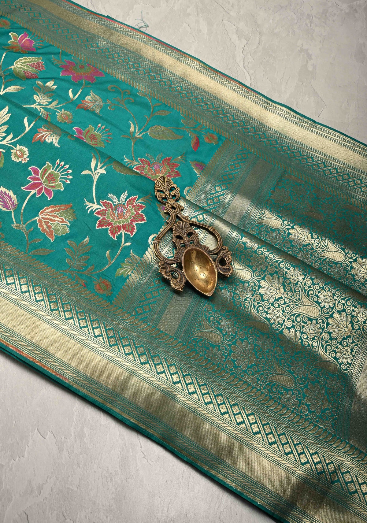 Rama Green Semi Silk Saree with Meenakari Floral Jaal and Zari Border | SHOBITAM