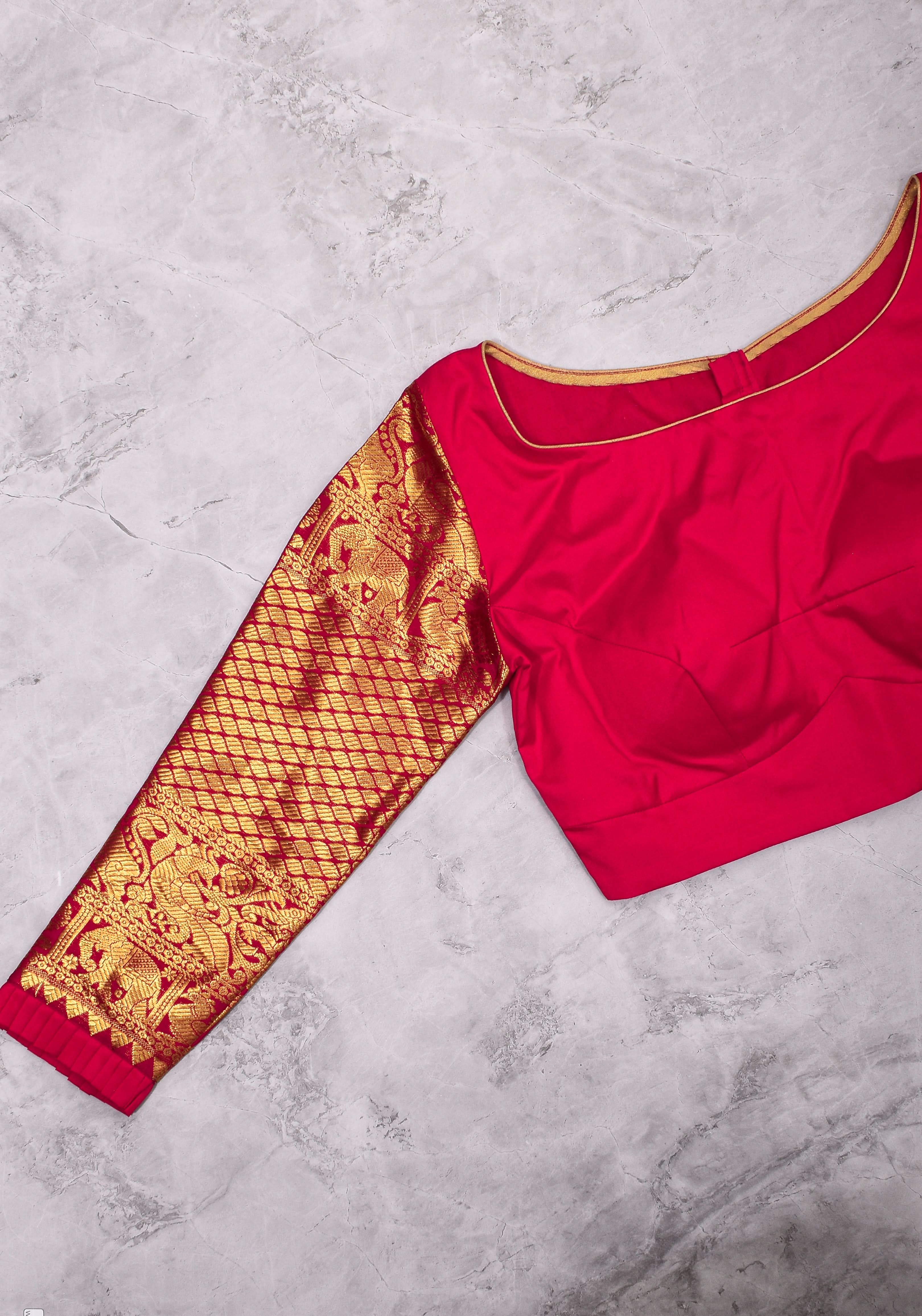 Red kanjivaram Silk Blouse with 3/4th Sleeves Mix and Match Blouse for saree, Made to Order | Shobitam
