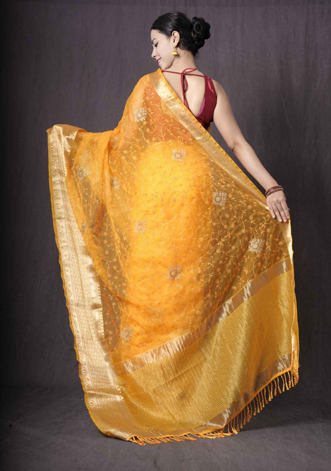 Beautiful Yellow Organza silk With Traditional Embroidered & Solid Zari Bordered Wrap In One Minute Saree