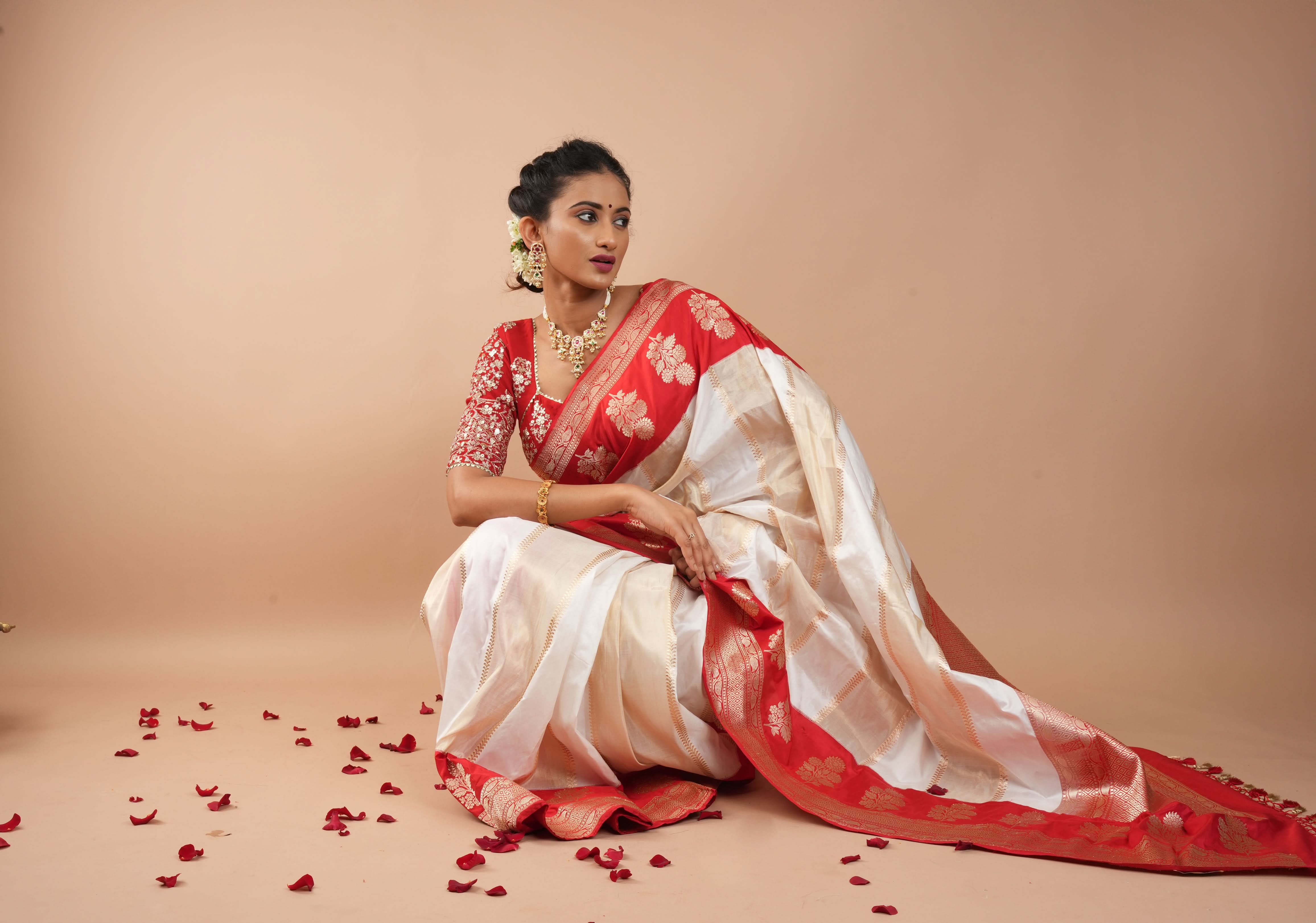 Unique Design White Dual tone Jharoka Pattern Pure Katan Silk saree with Contrast Zari borders | SILK MARK CERTIFIED | SHOBITAM