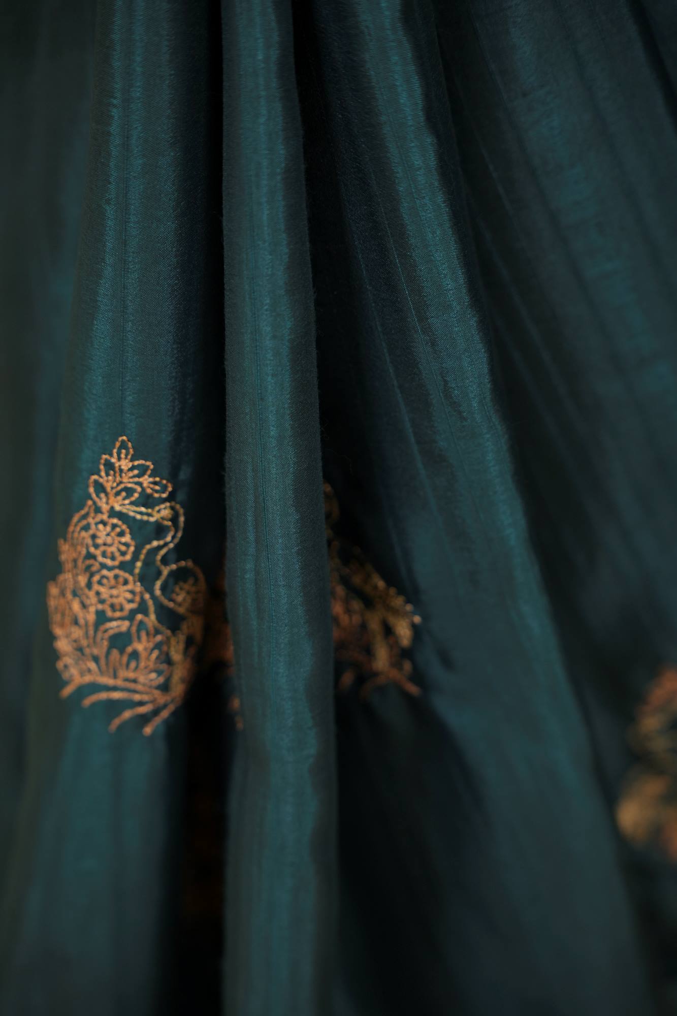 Soft Silk with Intricate Zari Woven Motifs Ready To Wear Saree