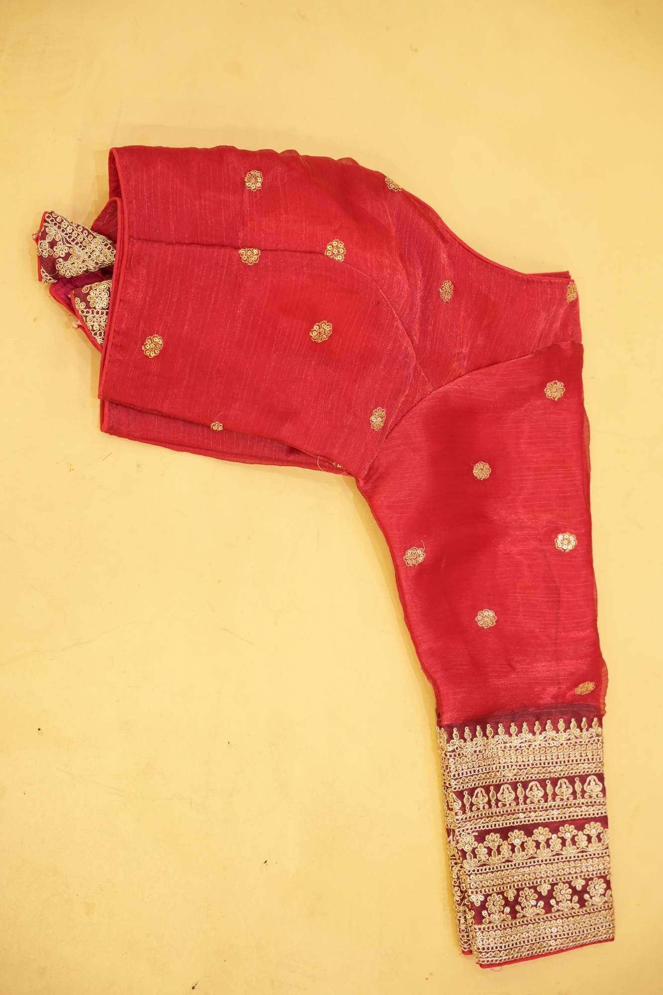 TISSUE SILVER EMBROIDERY WITH V NECK AND PEDDAD BLOUSE