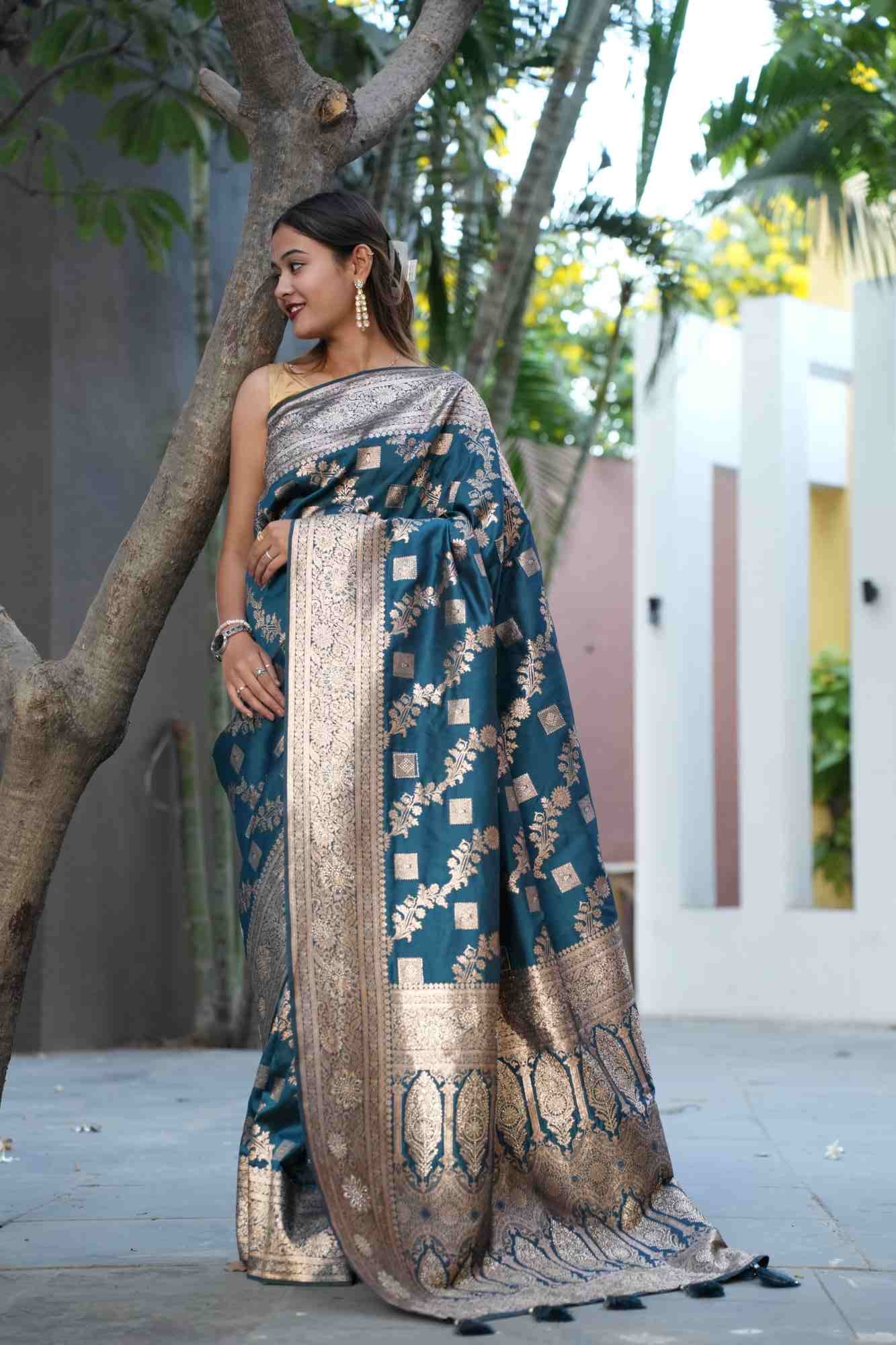 Exquisite Teal Blue Zari Floral Zaal Woven All Over With Detail Border & Ornate Palla