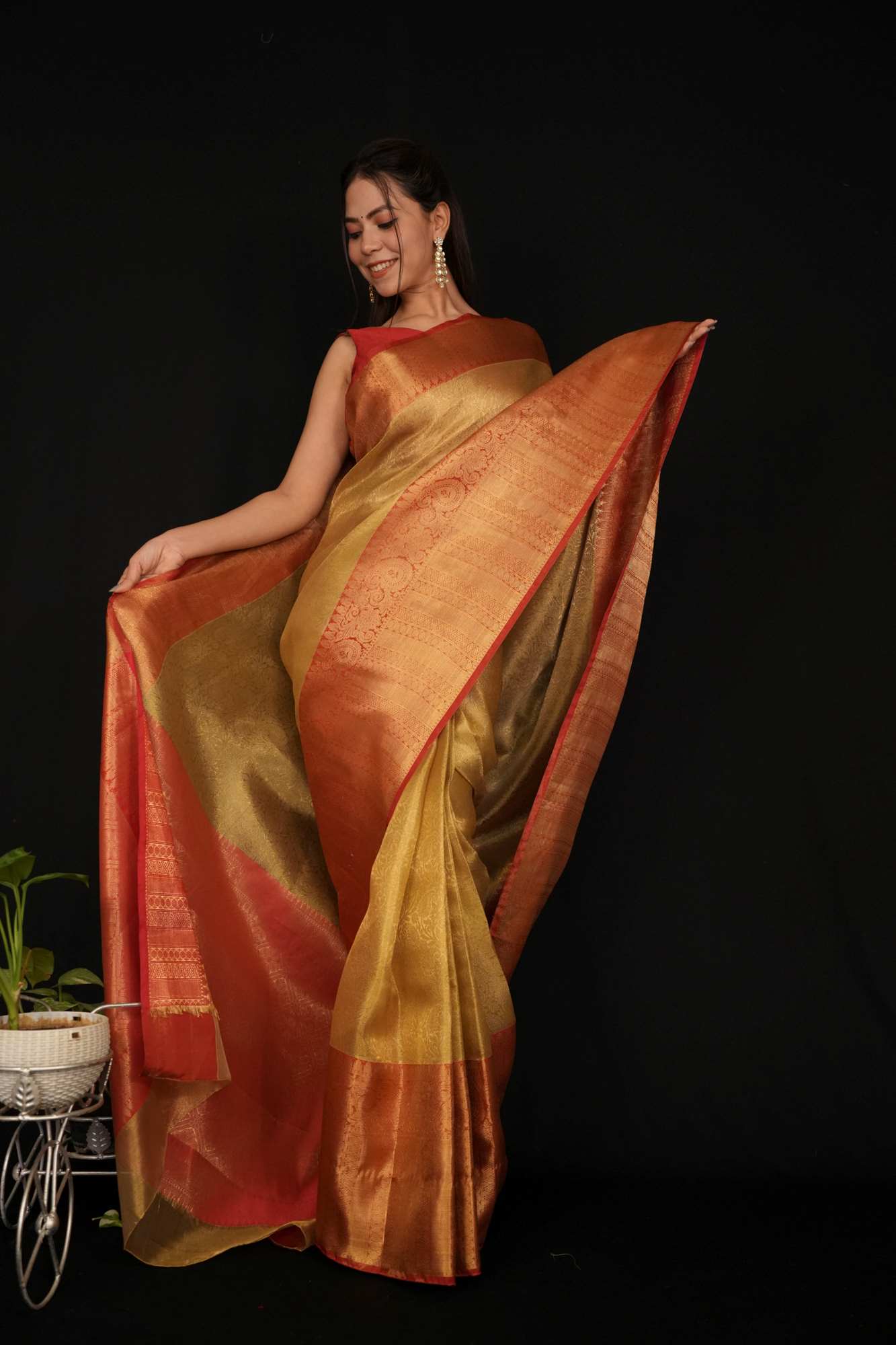 READY TO WEAR KANCHIPURAM WITH RED ZARI BORDER  WRAP IN 1 MINUTE SAREE