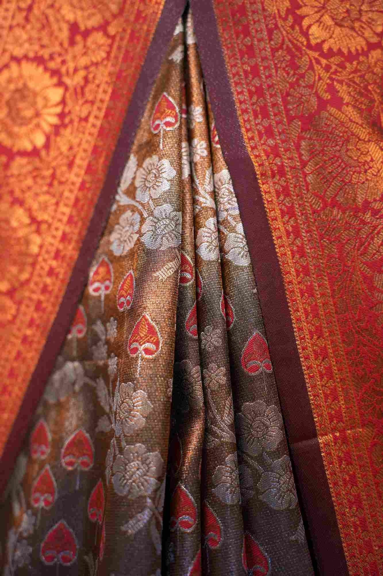 Rust maroon brown & Gold Toned Floral Motif Woven With  Zari Detailed Border Wrap In One Minute Saree