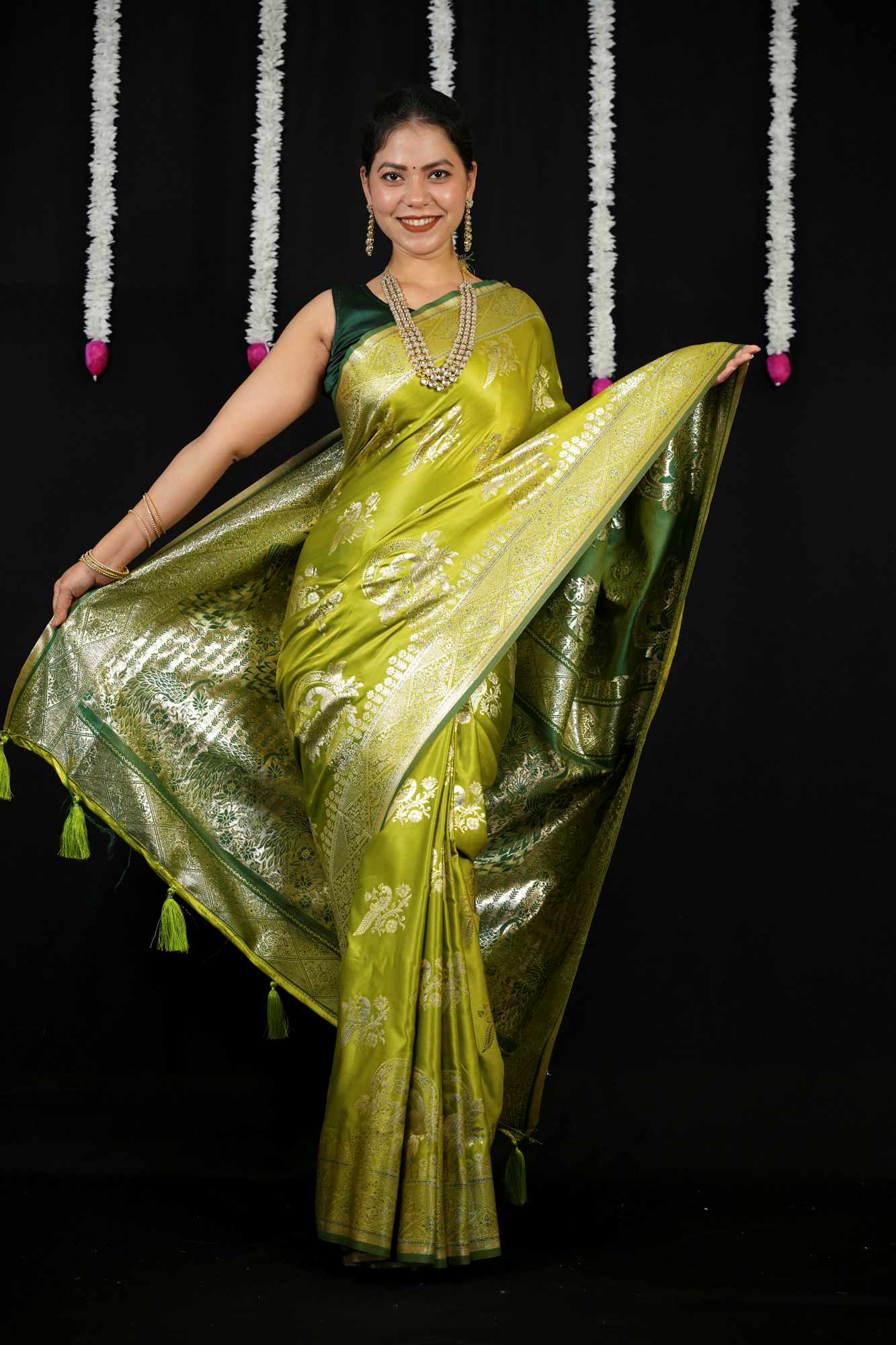 Jaal Pakshi Weave Banarasi prestitched saree