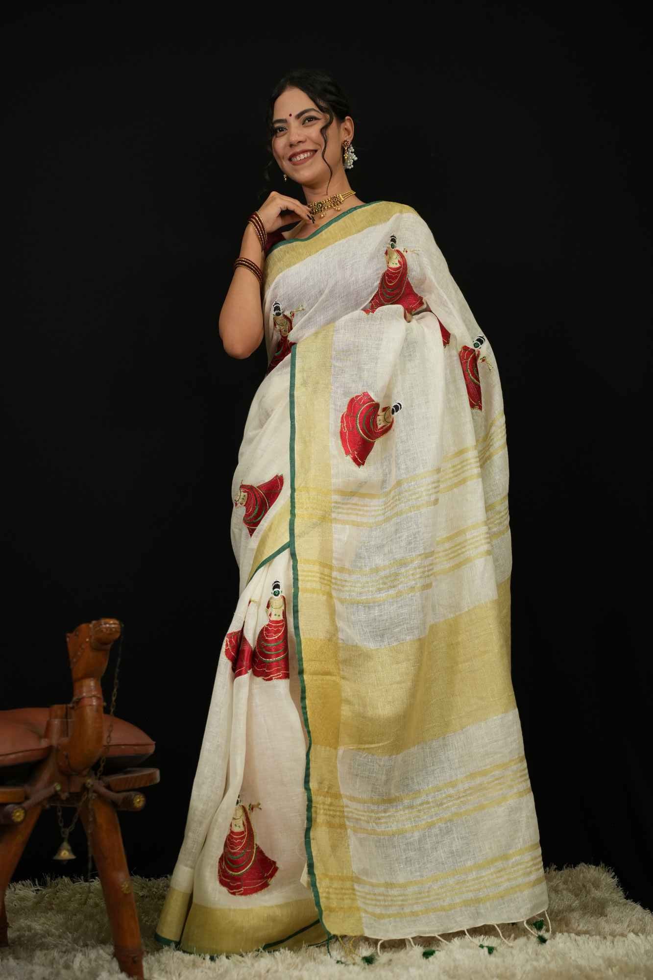 Traditional  Dandiya Embroidery With  Golden Borders  Wrap In One Minute Saree