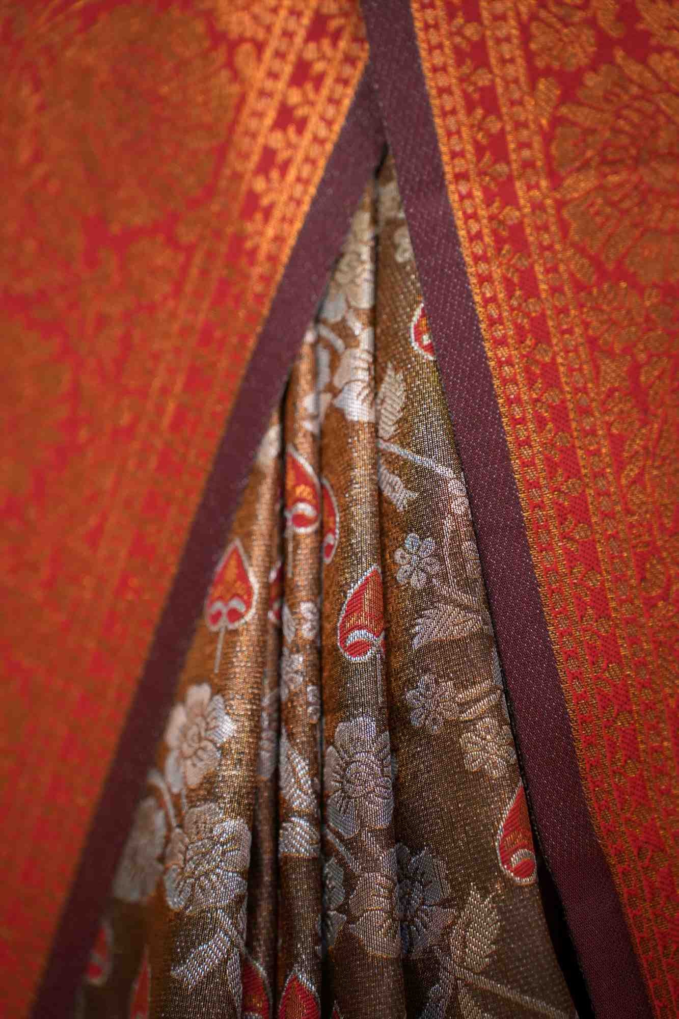 Rust maroon brown & Gold Toned Floral Motif Woven With  Zari Detailed Border Wrap In One Minute Saree