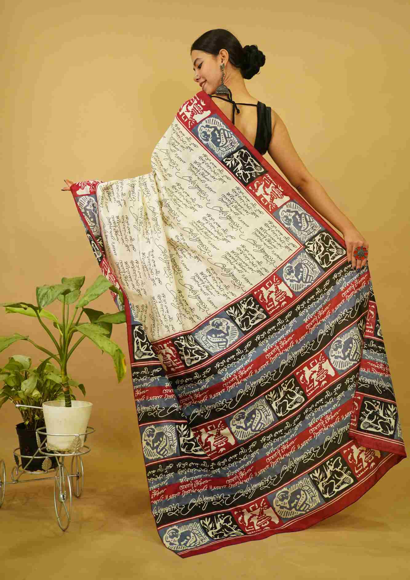 Ethnic Motif Printed Offwhite & Red Printed Bordered Ready To Wear Saree