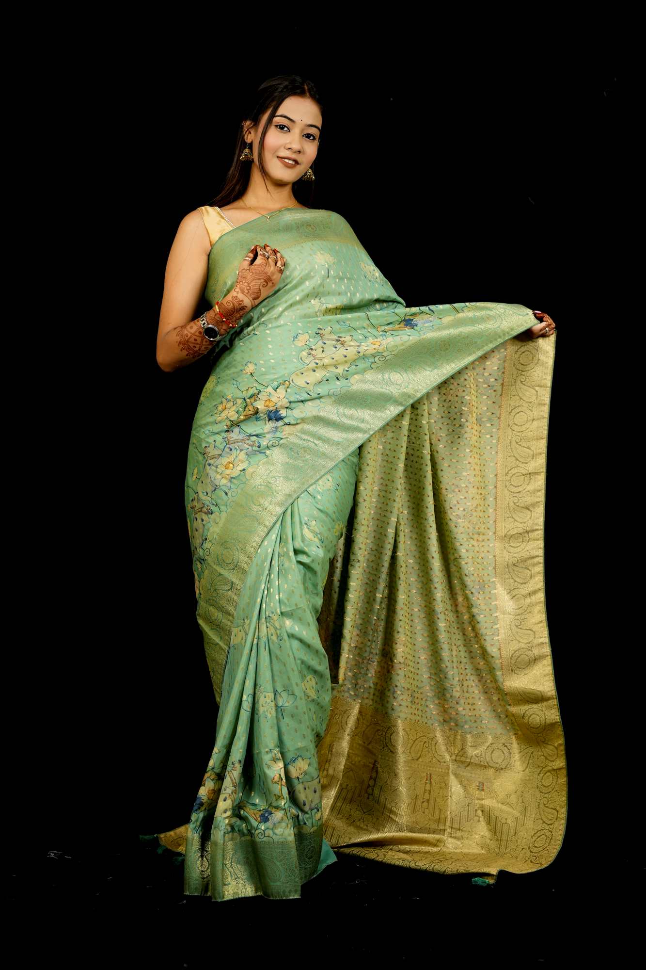 Viscose Georgette with Woven Detailing, Digital Prints & Tassels Ready To Wear Saree