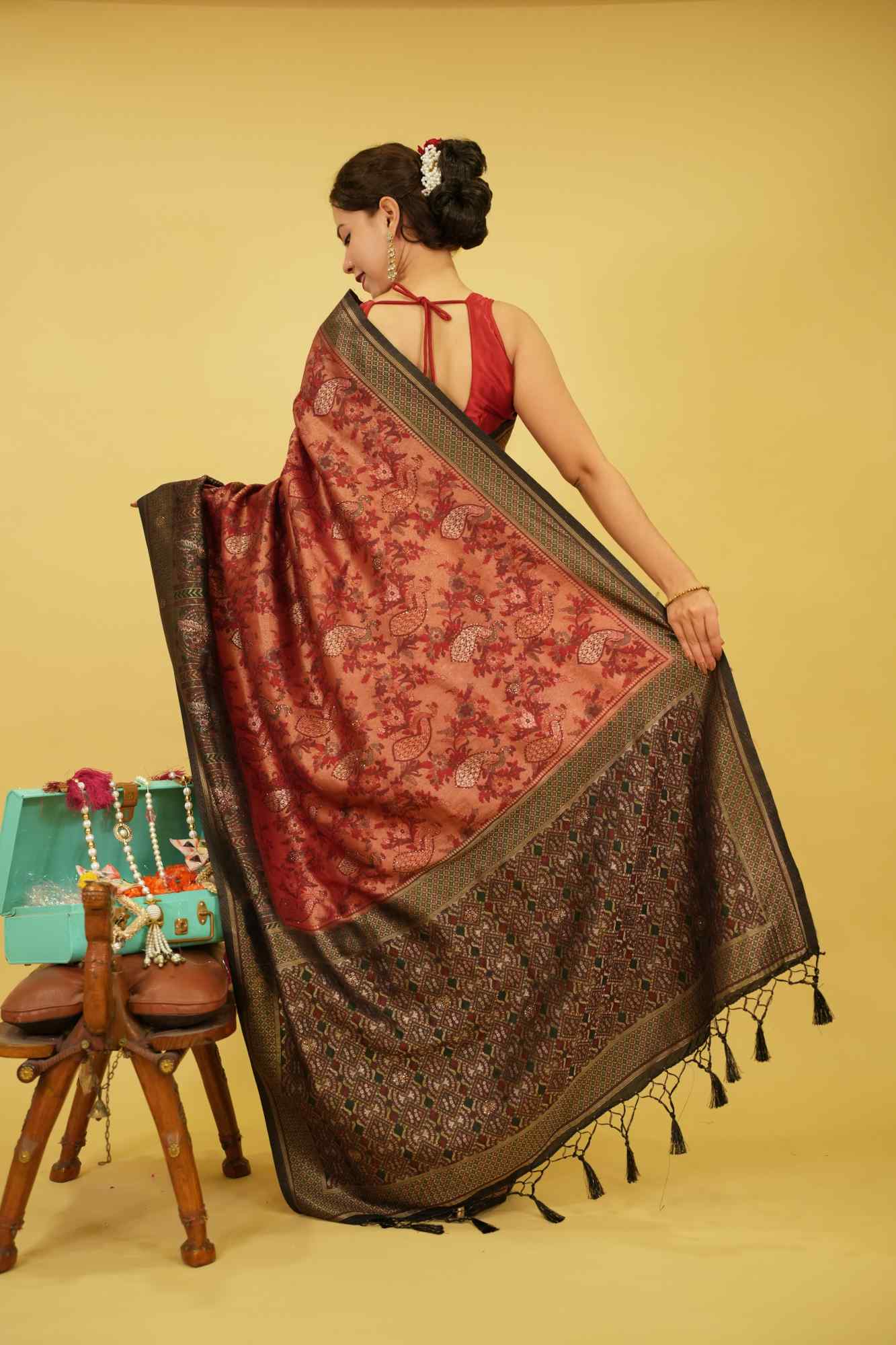 Banarasi  With Traditional Zari Peacock Work & Contrast Bordered Overall Stone Embellished Wrap in 1 minute saree