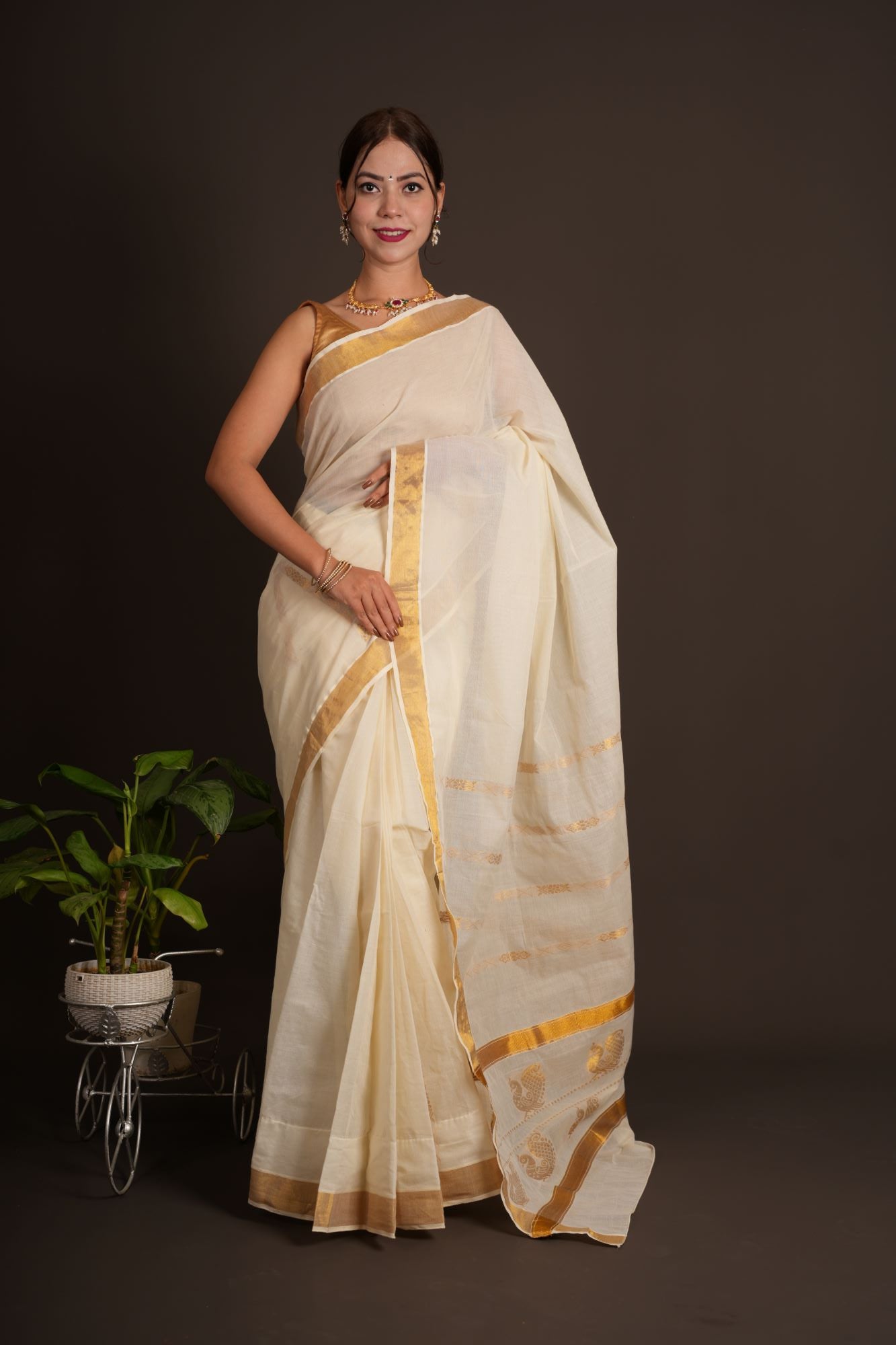 Kerala Kasavu with zari border wrap in 1 minute saree